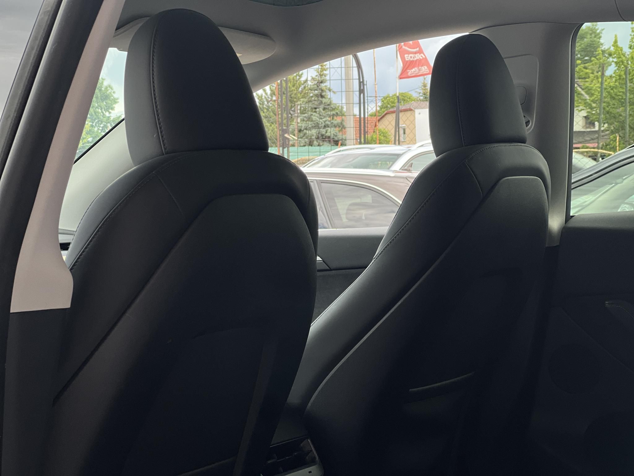 TESLA MODEL Y RWD (Automata) 147e km. AMD Ryzen. hőszivattyú. premium hifi. garanciális!