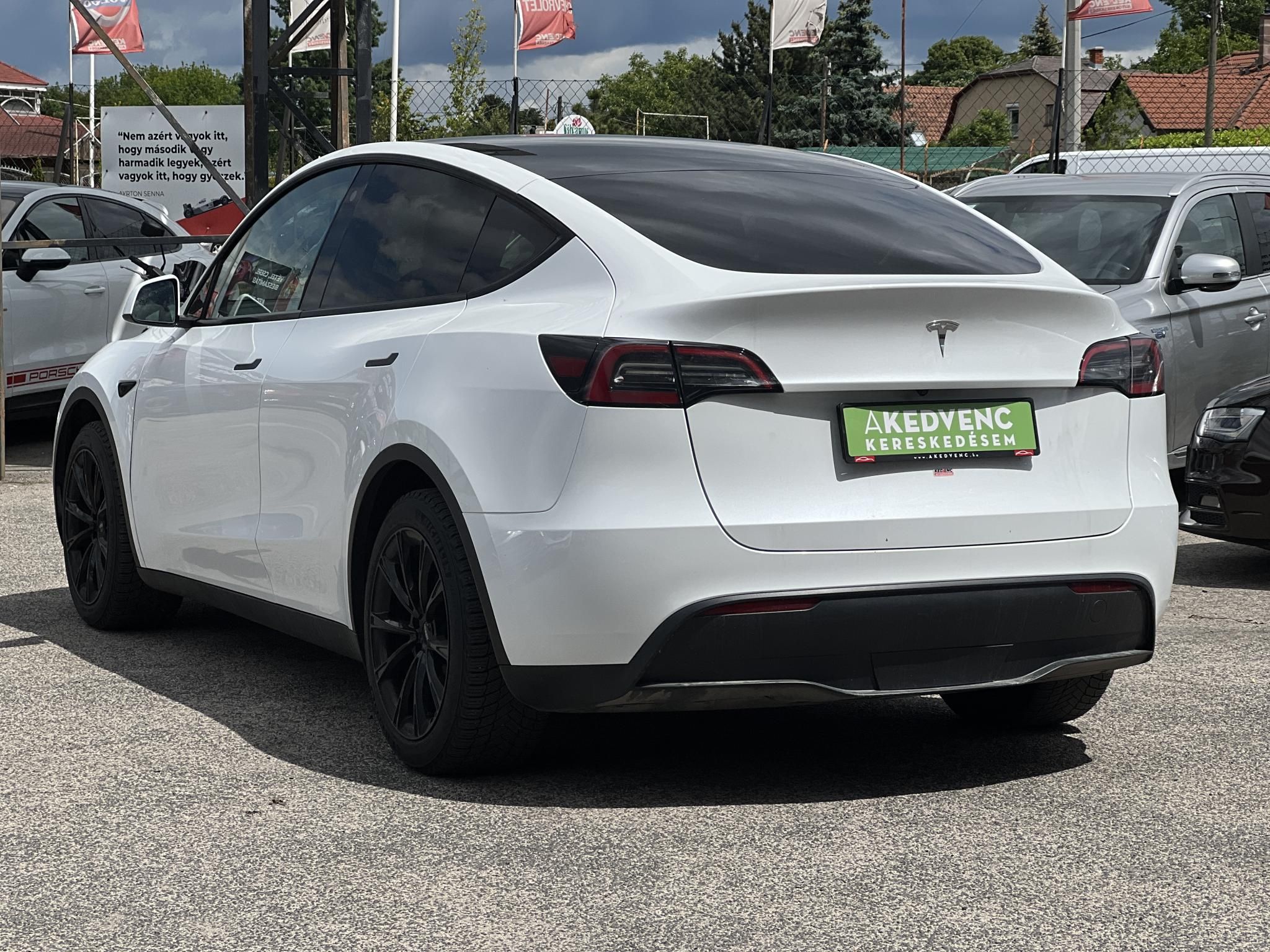 TESLA MODEL Y RWD (Automata) 147e km. AMD Ryzen. hőszivattyú. premium hifi. garanciális!