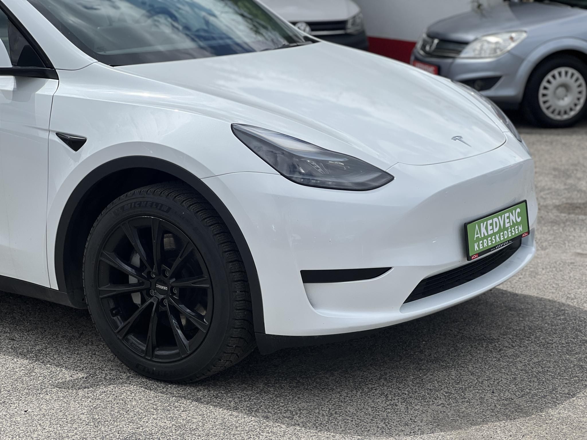 TESLA MODEL Y RWD (Automata) 147e km. AMD Ryzen. hőszivattyú. premium hifi. garanciális!