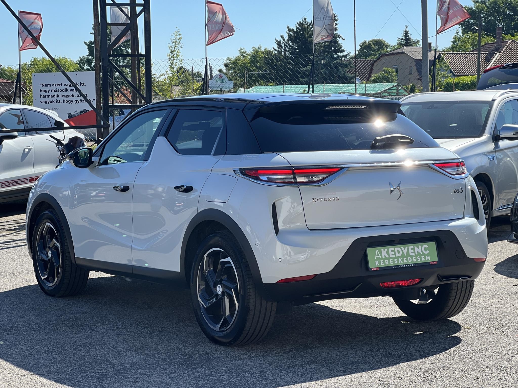 DS DS 3 CROSSBACK E-Tense 50kWh Ultra Prestige 34e km. 300km hátótáv. újszerű állapot. CARPLAY!