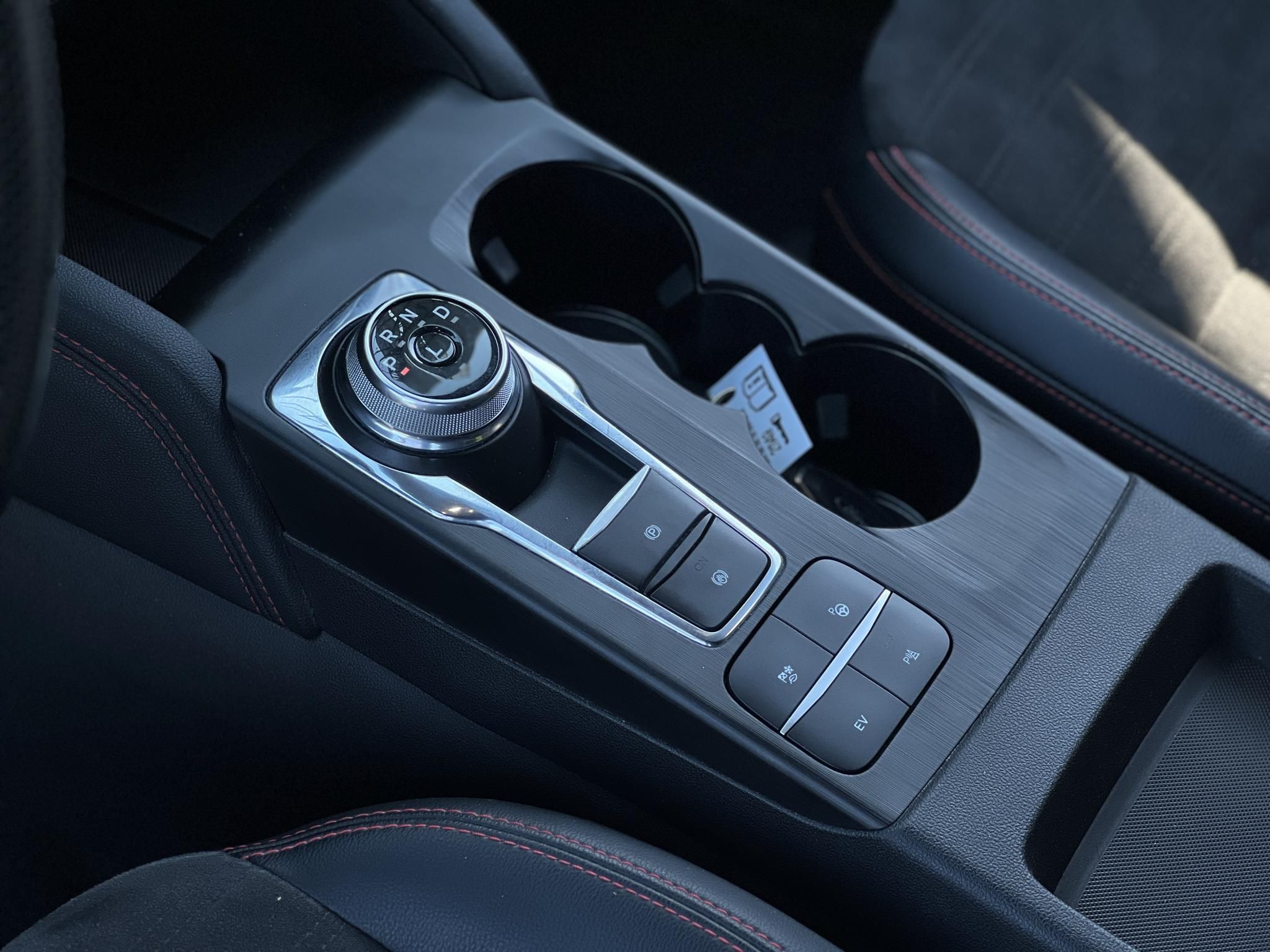 FORD KUGA 2.5 PHEV ST-Line CVT ST-line