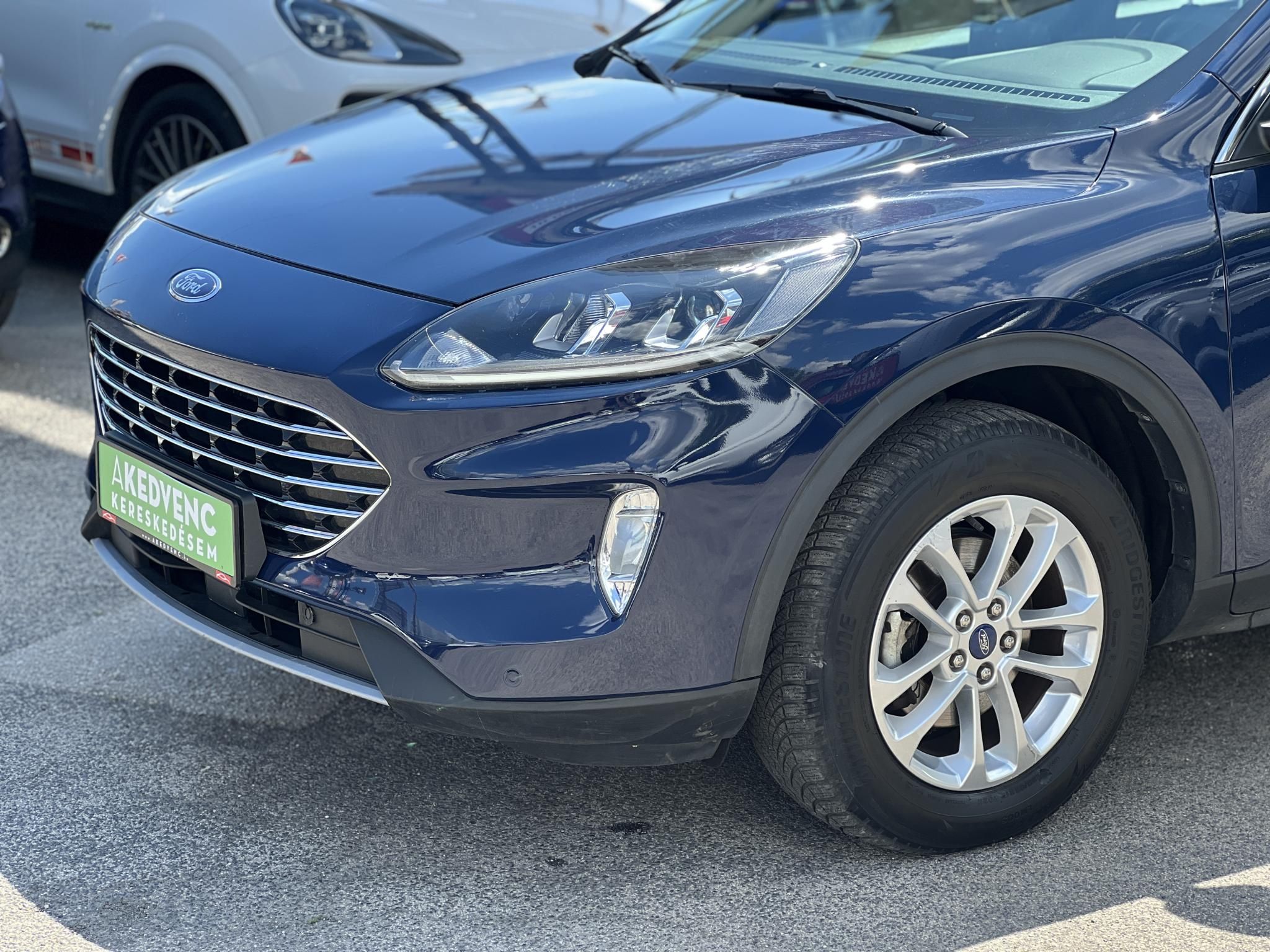 FORD KUGA 2.5 FHEV Titanium CVT 89e km!