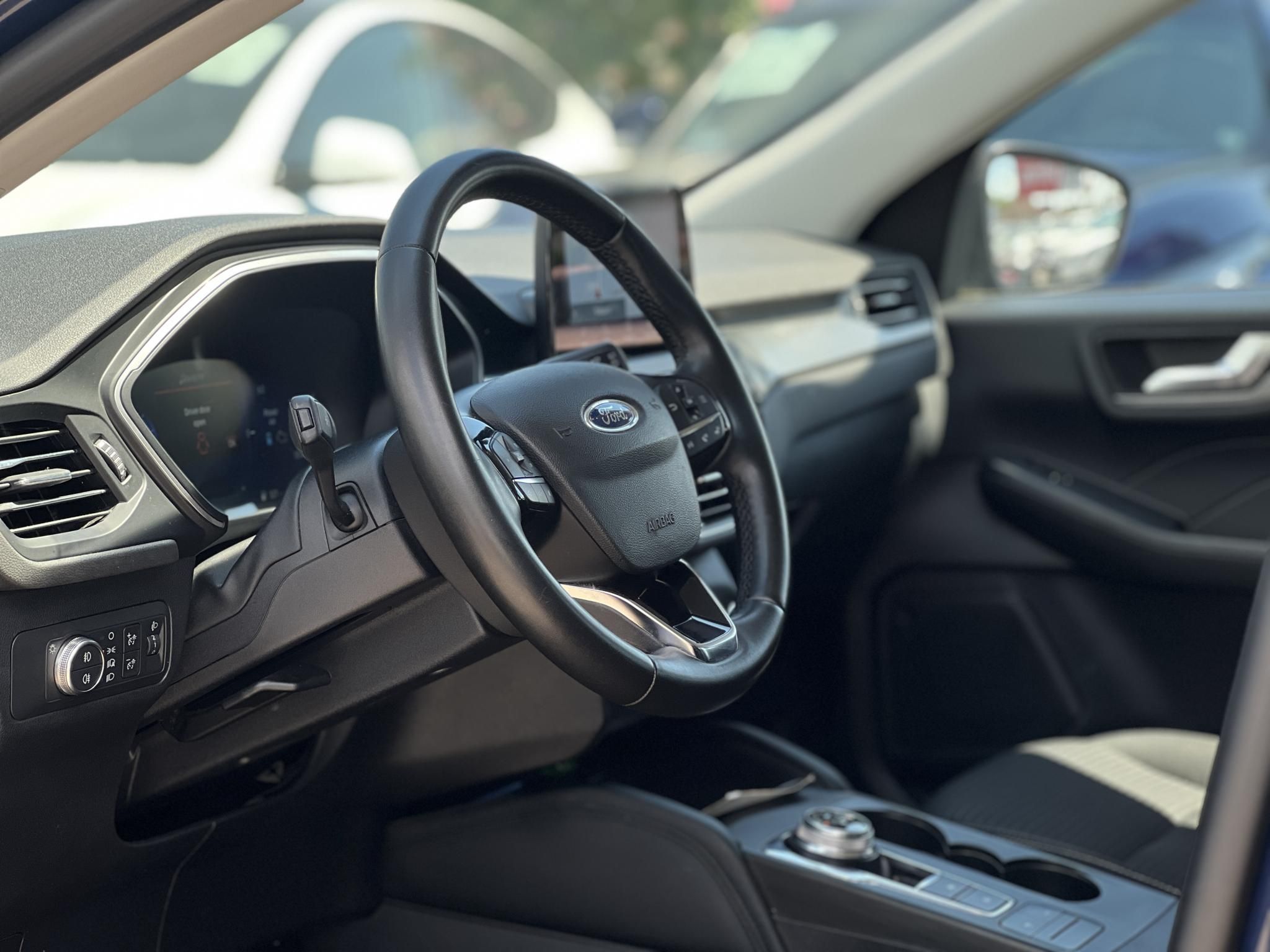 FORD KUGA 2.5 FHEV Titanium CVT 89e km!