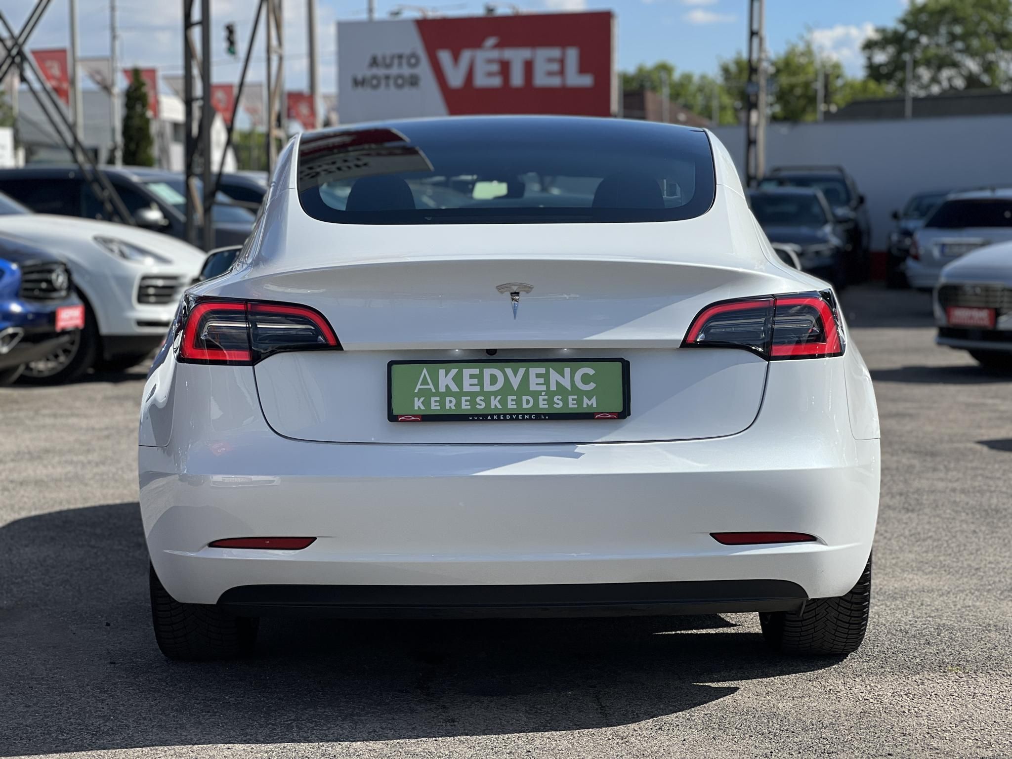 TESLA MODEL 3 RWD (Automata) 37e km. AMD Ryzen. hőszivattyú. LFP akku. garanciális!