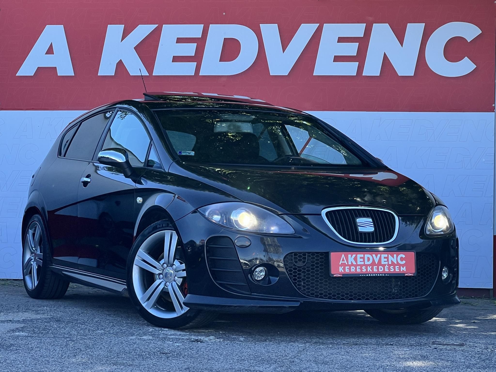 SEAT LEON 2.0 PD TDI FR DPF 170LE. Monster design. Napfénytető. Friss műszaki vizsga!