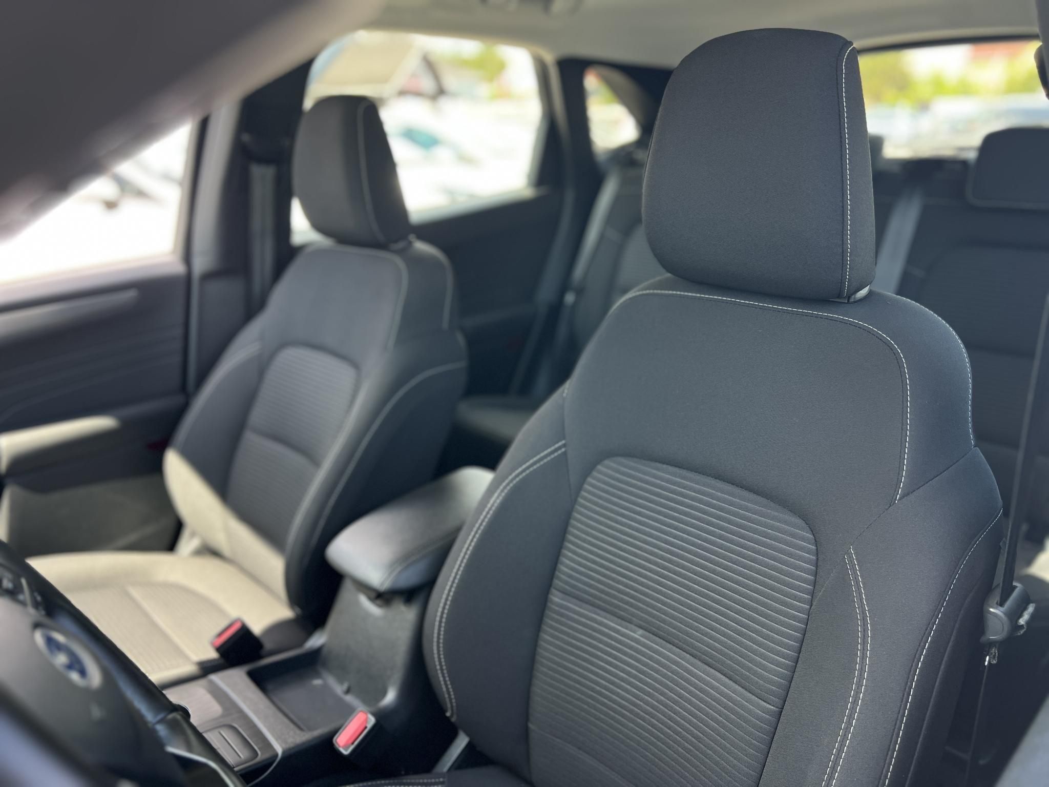 FORD KUGA 2.5 FHEV Freedom CVT