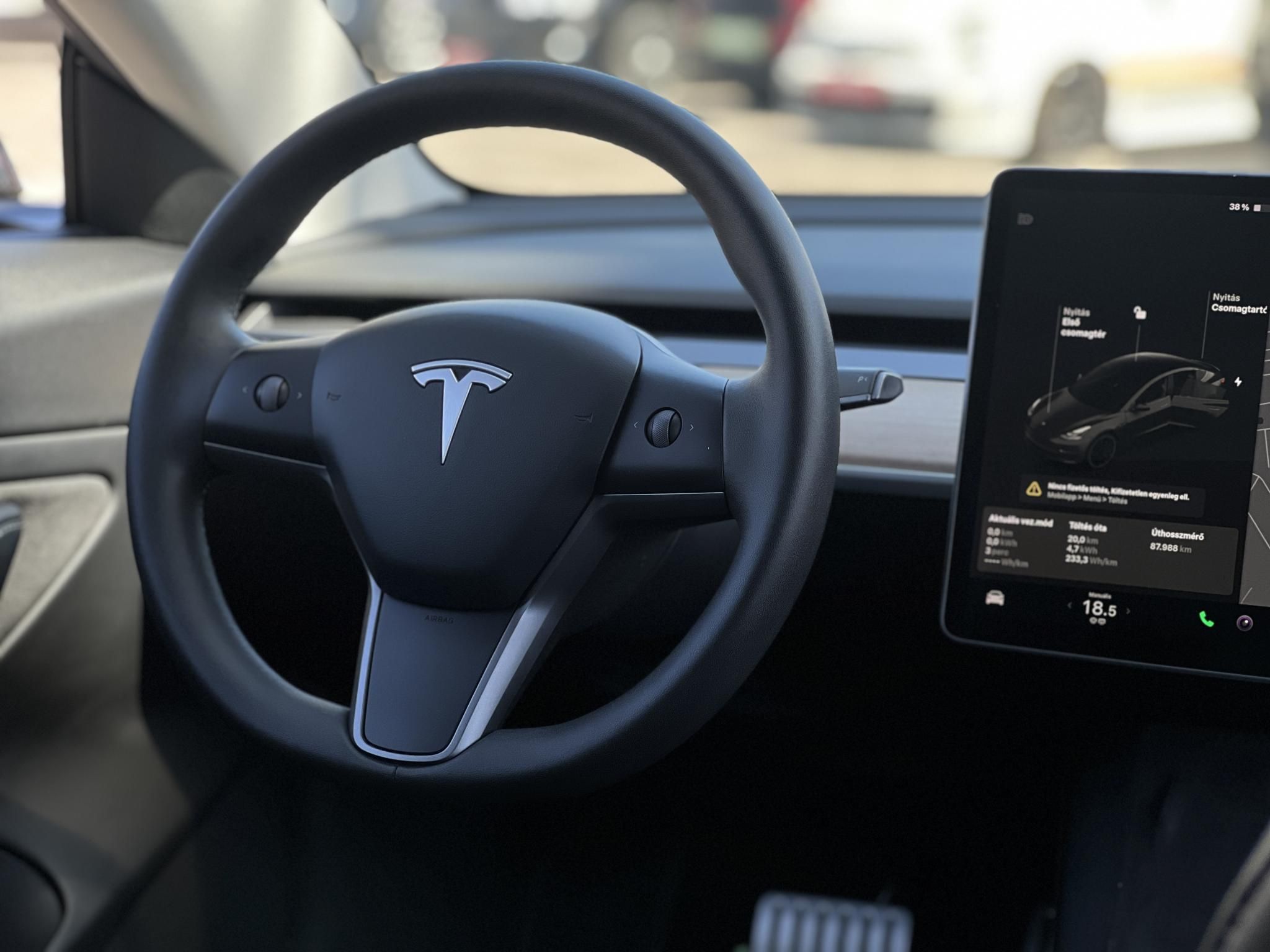 TESLA MODEL 3 Performance AWD (Automata) 87e km. mátrix LED. hőszivattyú. garanciális. téli-nyári kerék szett!