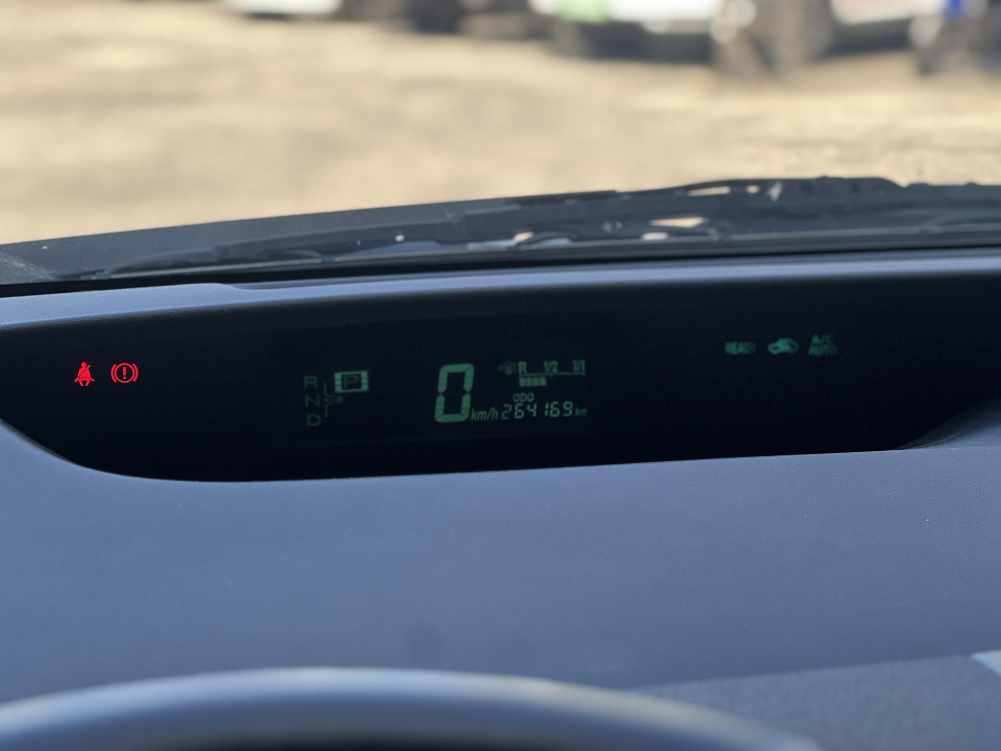 TOYOTA PRIUS 1.5 HSD (Automata) 4 évszakos gumik. Zsuffa Bélánál cserélt akkumulátor!