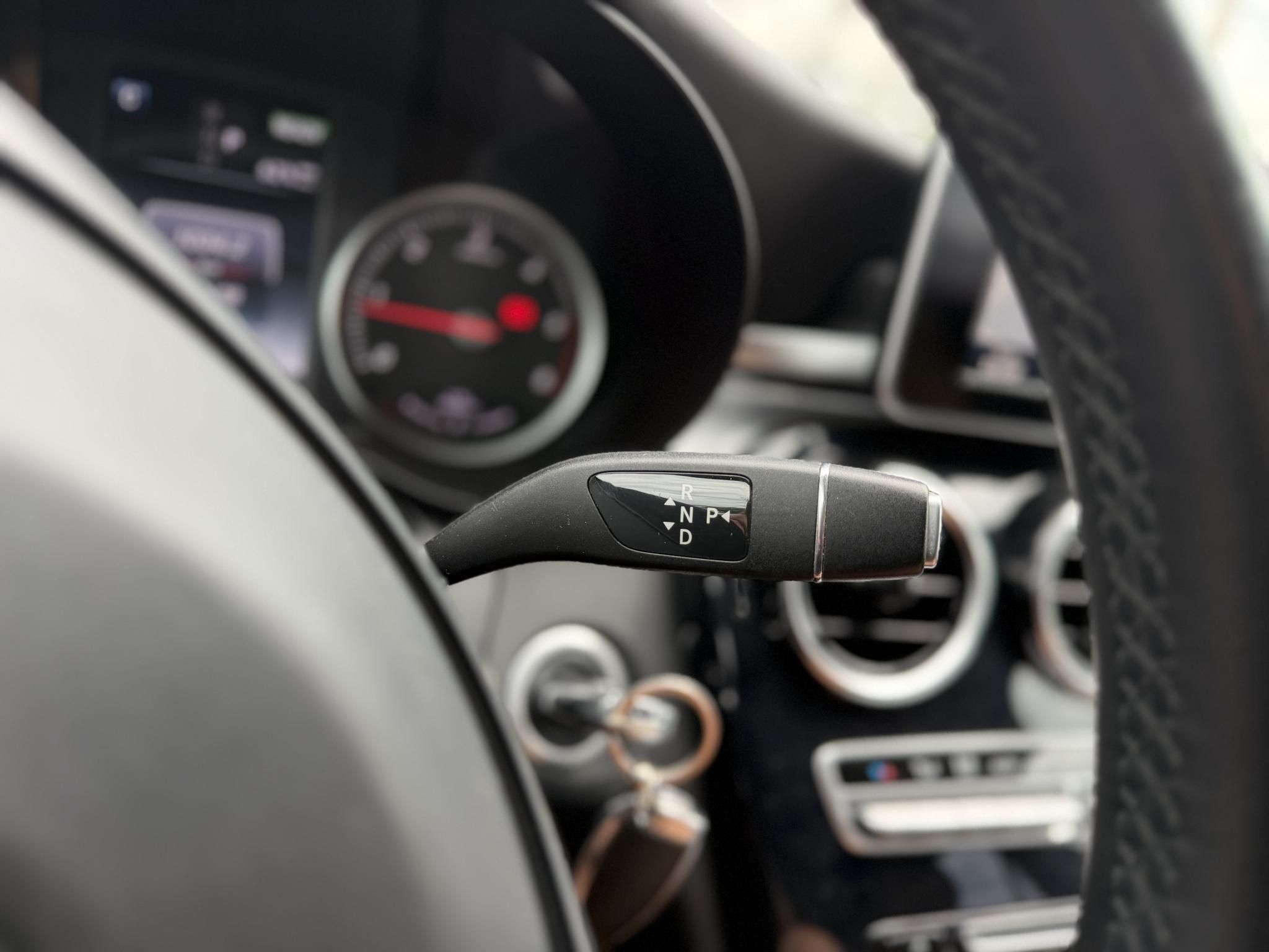 MERCEDES-BENZ C 300 T BlueTEC h HYBRID 7G-TRONIC 138e km. barna bőrbelső. bluetooth. navigáció. megkímélt állapot!