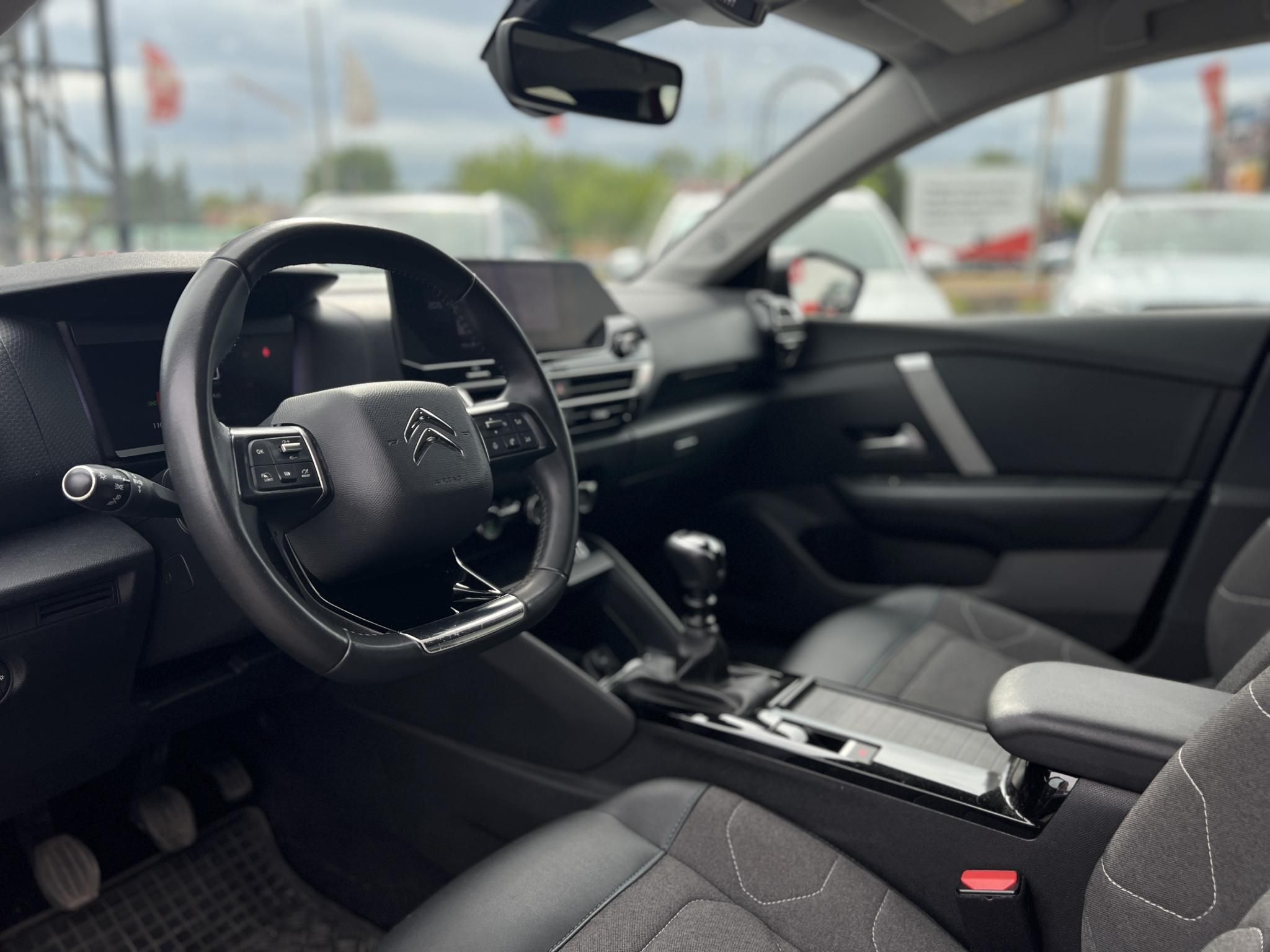 CITROEN C4 1.2 PureTech Feel Plus M.o.-i. 1.tul. 61e km. 360 kamera. HUD. Vonóhorog!