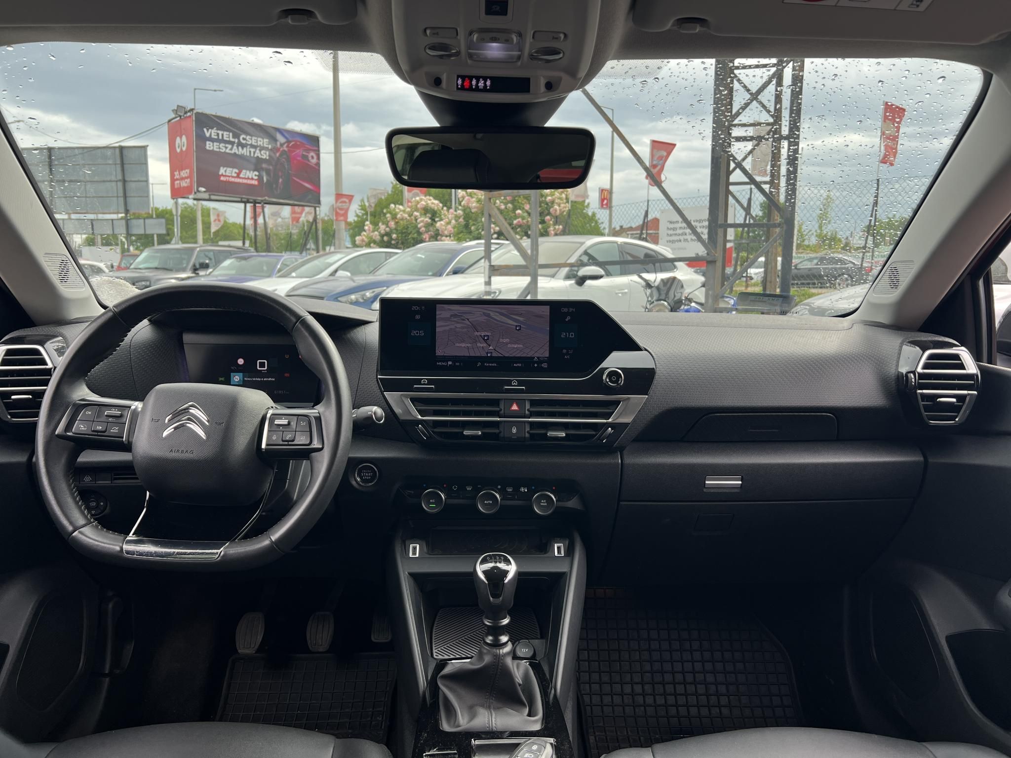 CITROEN C4 1.2 PureTech Feel Plus M.o.-i. 1.tul. 61e km. 360 kamera. HUD. Vonóhorog!