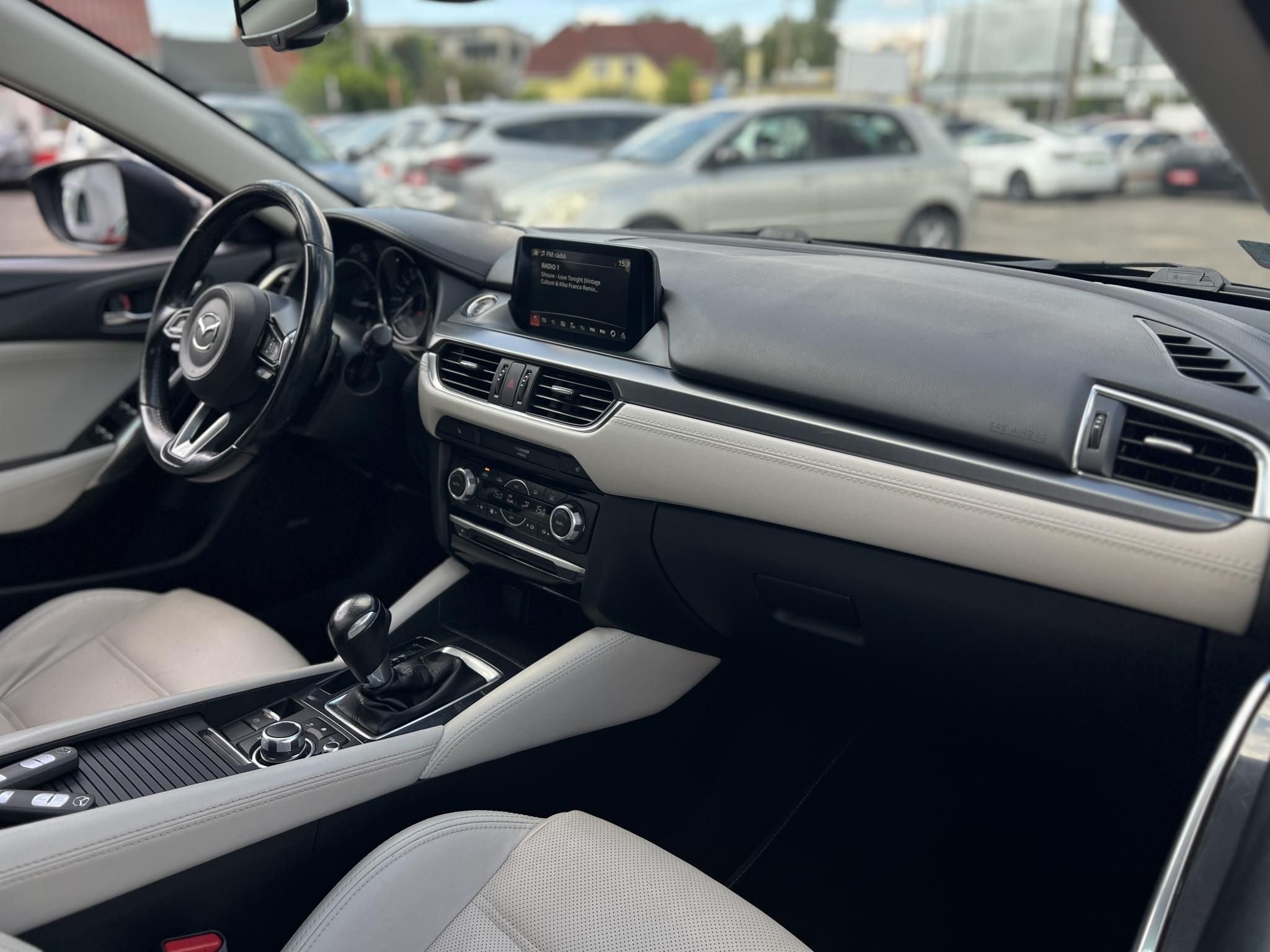 MAZDA 6 2.2 CD Revolution Top (Automata) Sávtartó 360 Head-up Kamera Fehér bőr belső!
