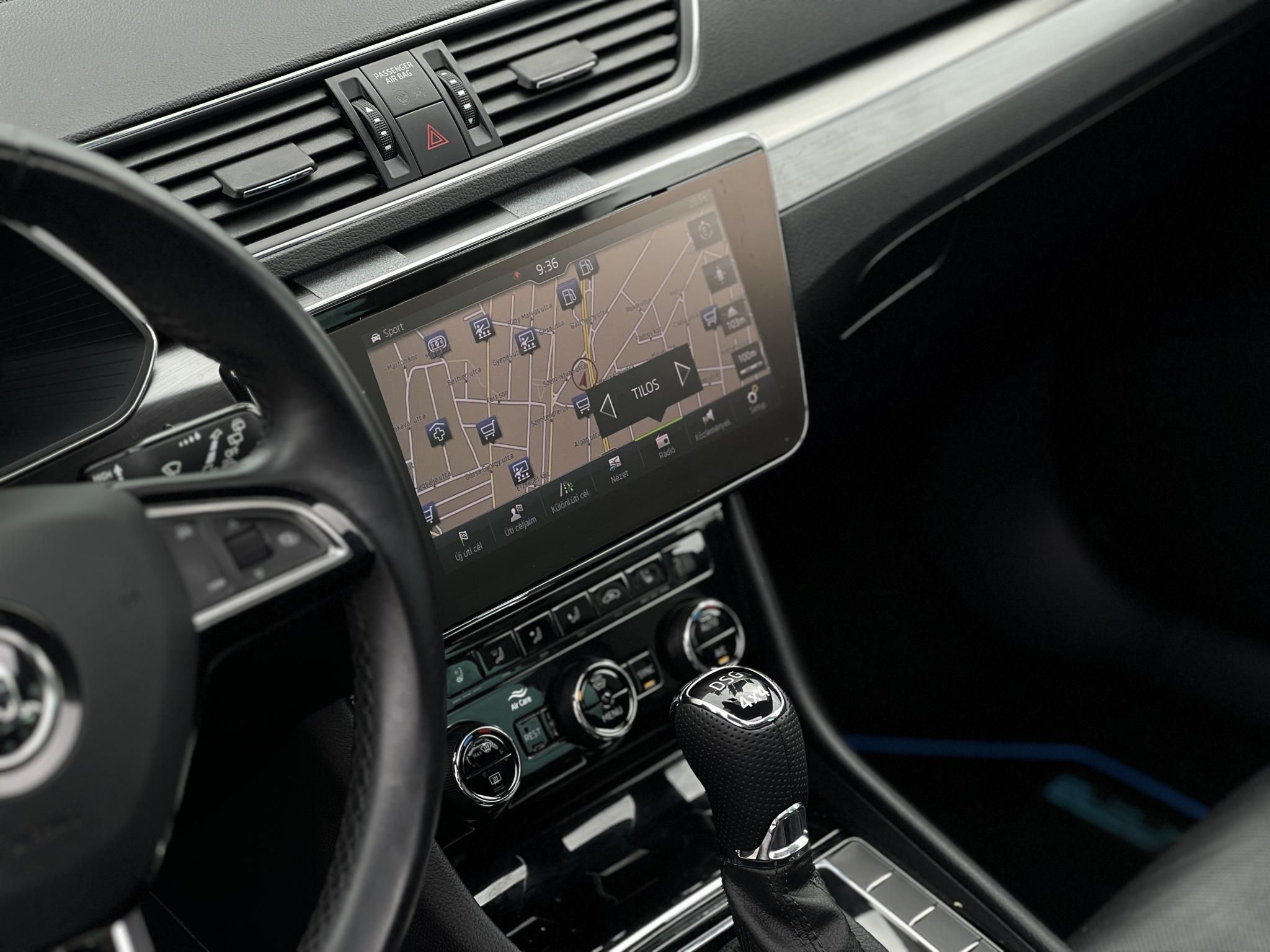 SKODA SUPERB Combi 2.0 TDI SCR Style 4x4 DSG 158e km. M.o.-i. panorámatető. üléshűtés. virtual cockpit. CARPLAY!