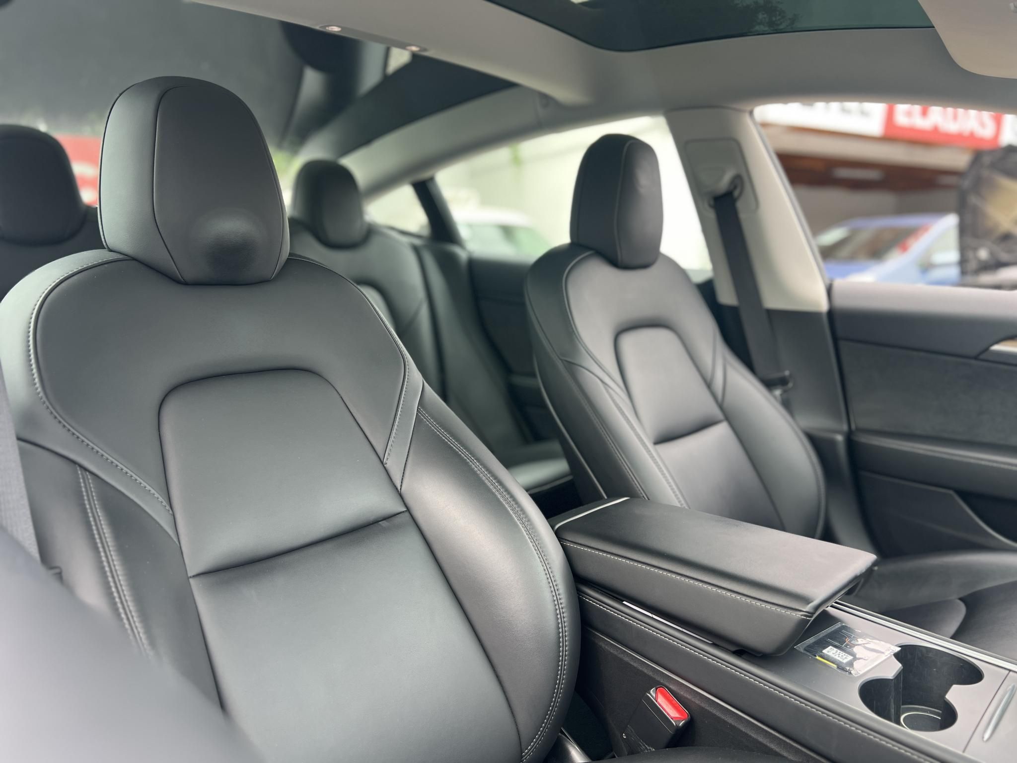 TESLA MODEL 3 Long Range AWD (Automata) 101e km. AMD Ryzen. mátrix LED. hőszivattyú. garanciális!