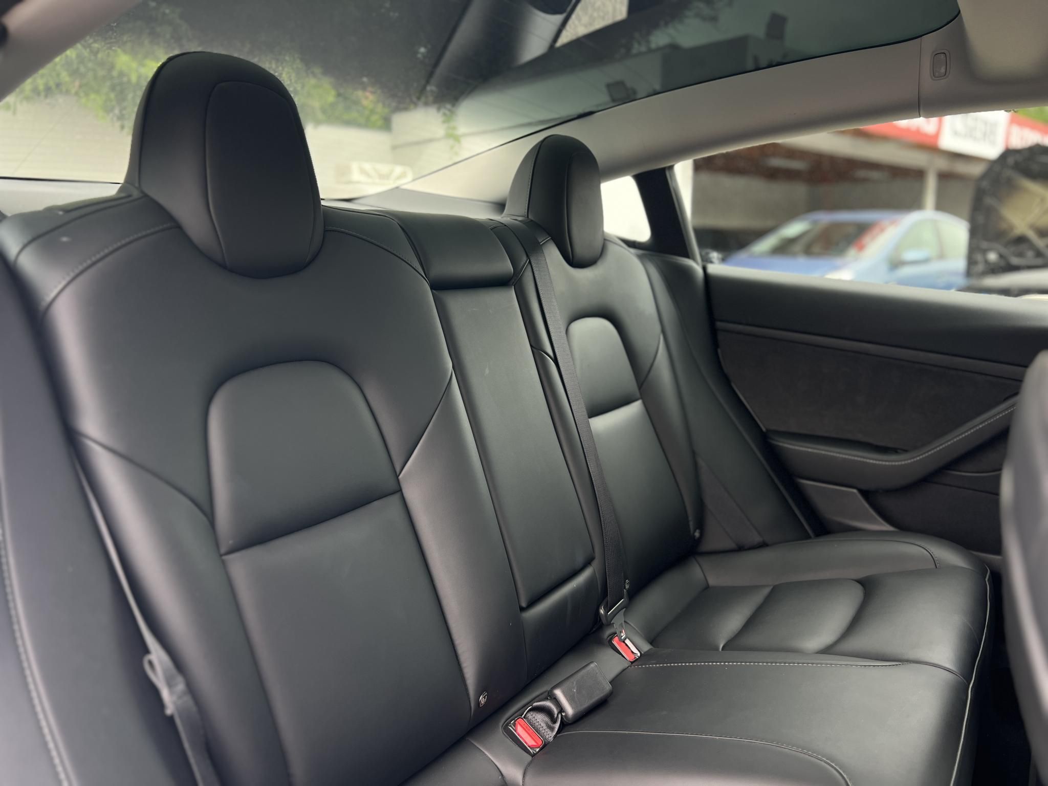 TESLA MODEL 3 Long Range AWD (Automata) 101e km. AMD Ryzen. mátrix LED. hőszivattyú. garanciális!