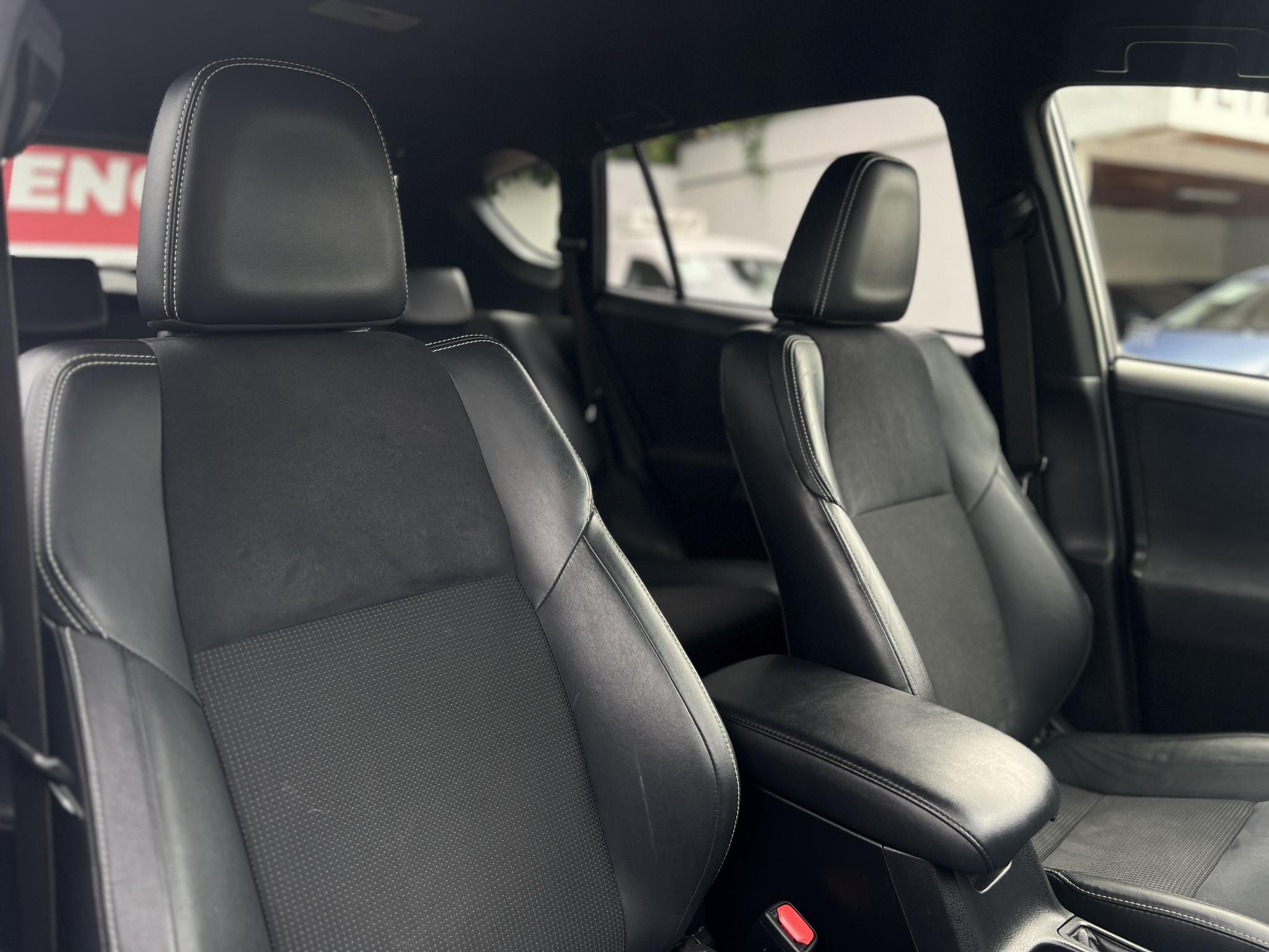 TOYOTA RAV 4 Rav4 2.5 Hybrid Executive 2WD e-CVT 114e km