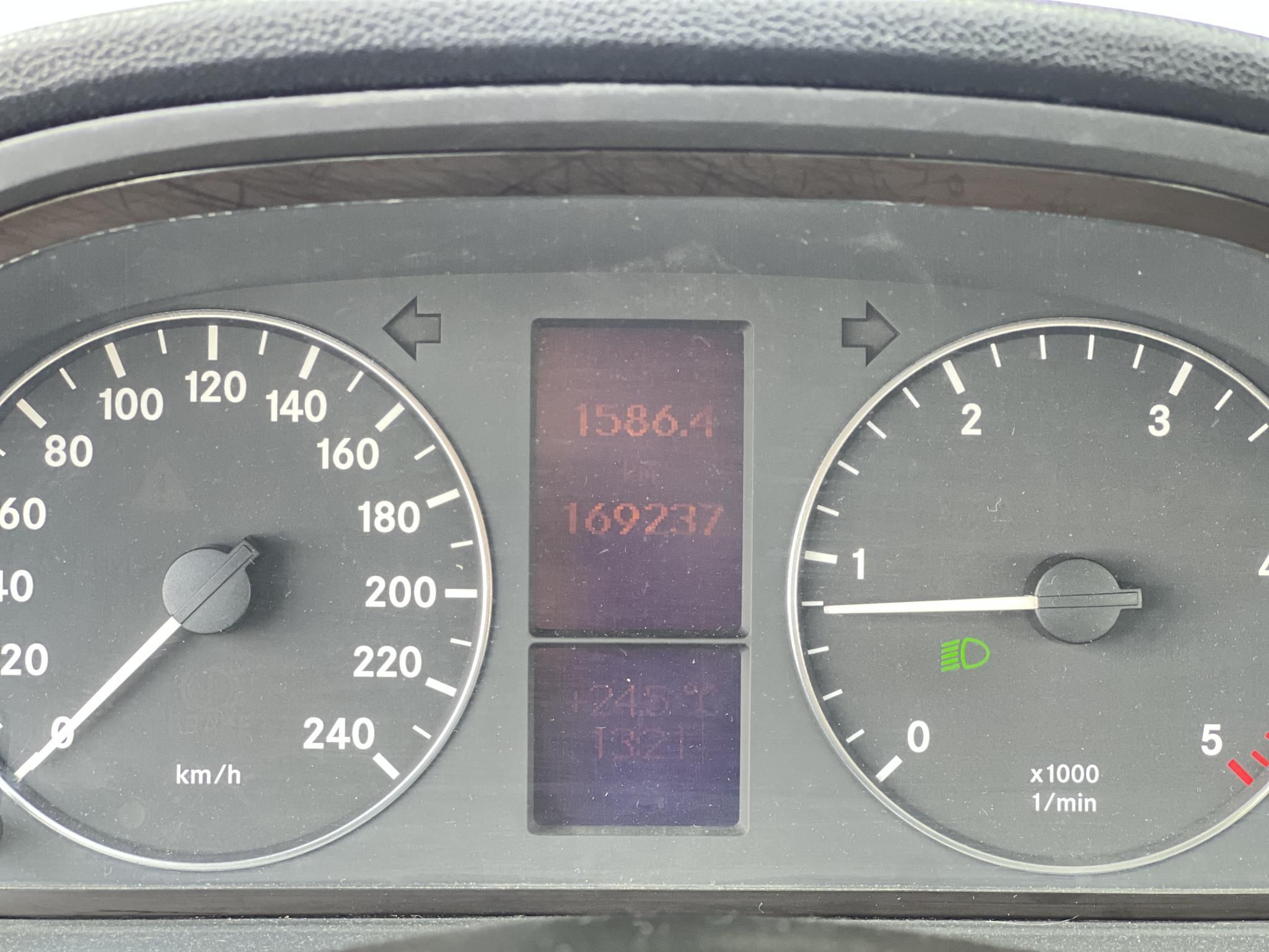MERCEDES-BENZ A 180 CDI Avantgarde 169e km. világos belső. teljes nagyszerviz elvégezve!