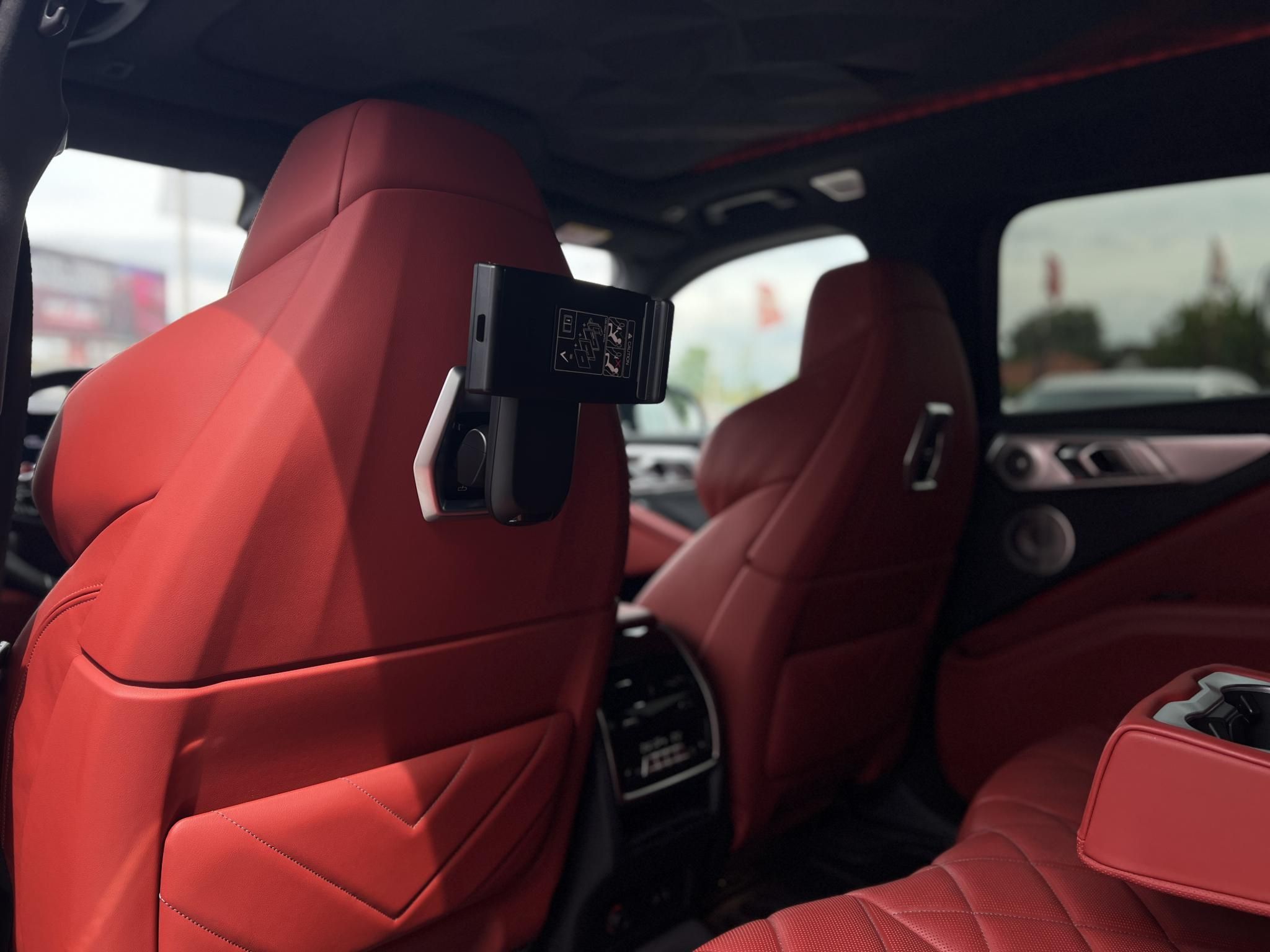 BMW XM (Automata) M.o.-i. 1.tul. teljes felszereltség. márkaszervizelt!