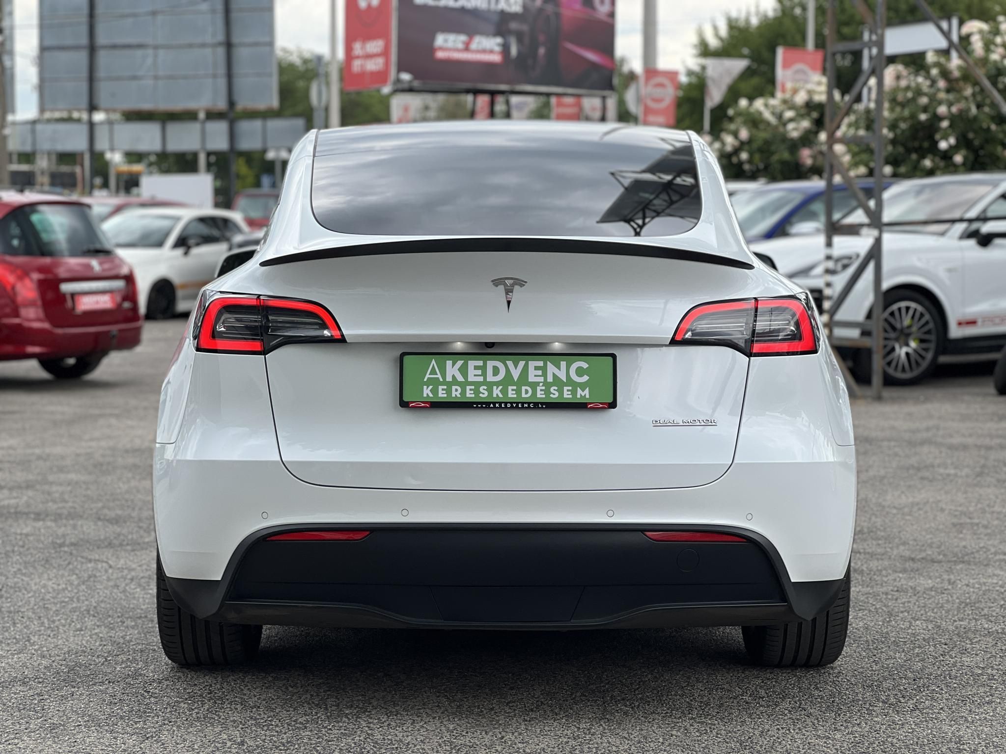 TESLA MODEL Y Performance AWD (Automata) 138e km. AMD Ryzen. mátrix LED. hőszivattyú. magyar rendszámos. garanciális!