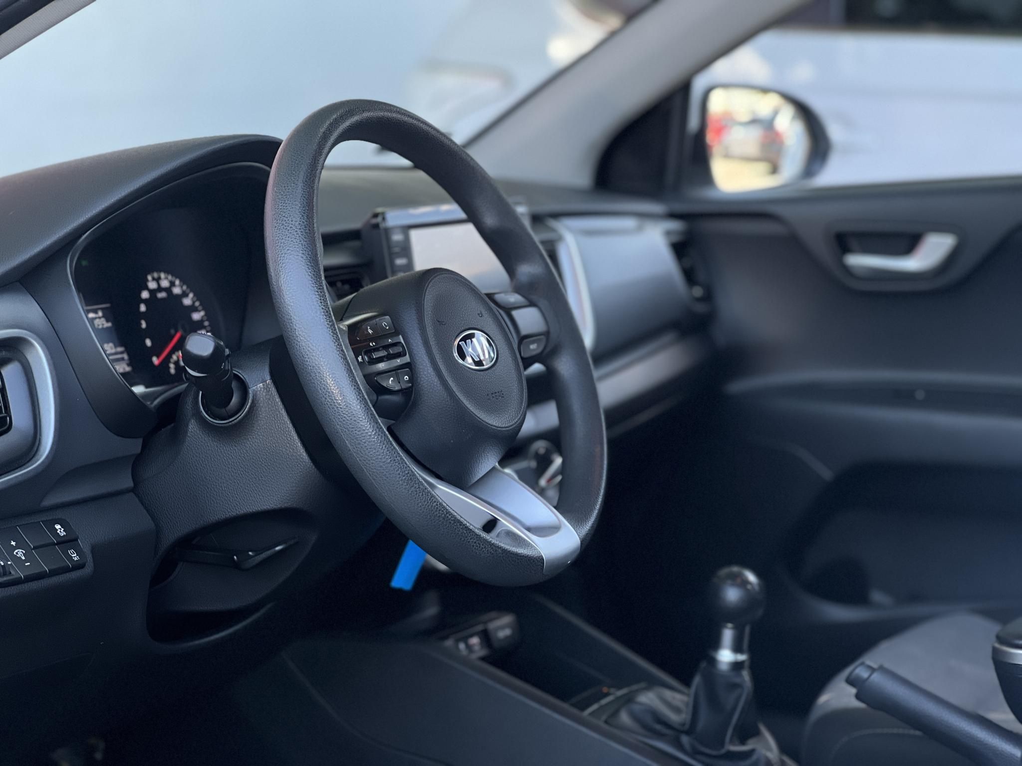 KIA STONIC 1.25 MPI Style Magyarországi. Gyári fényezés. 63e km.Végig vezetett szervizkönyv!
