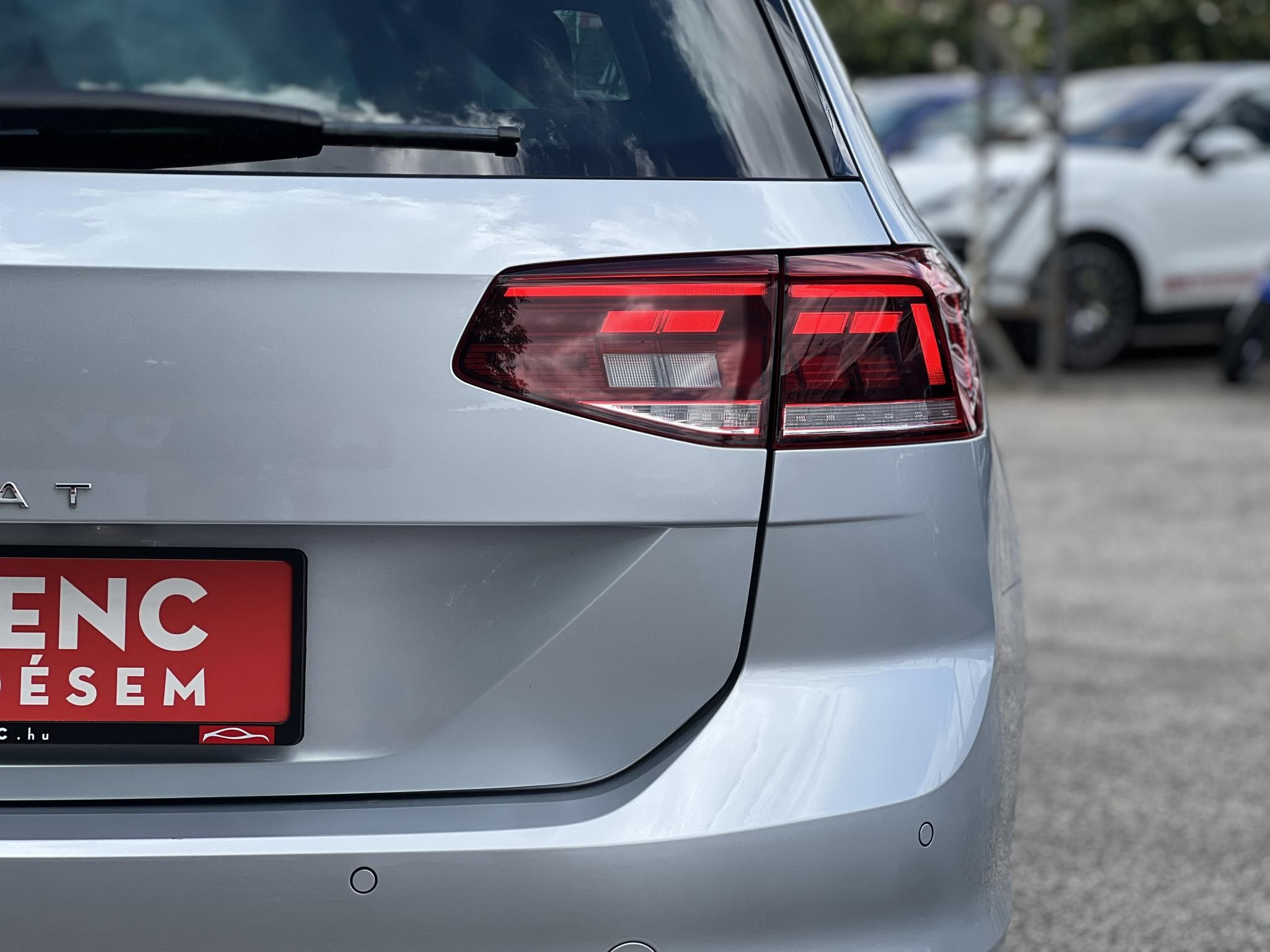 VOLKSWAGEN PASSAT VIII Variant 2.0 TDI SCR Business DSG Masszázs ülés. Carplay