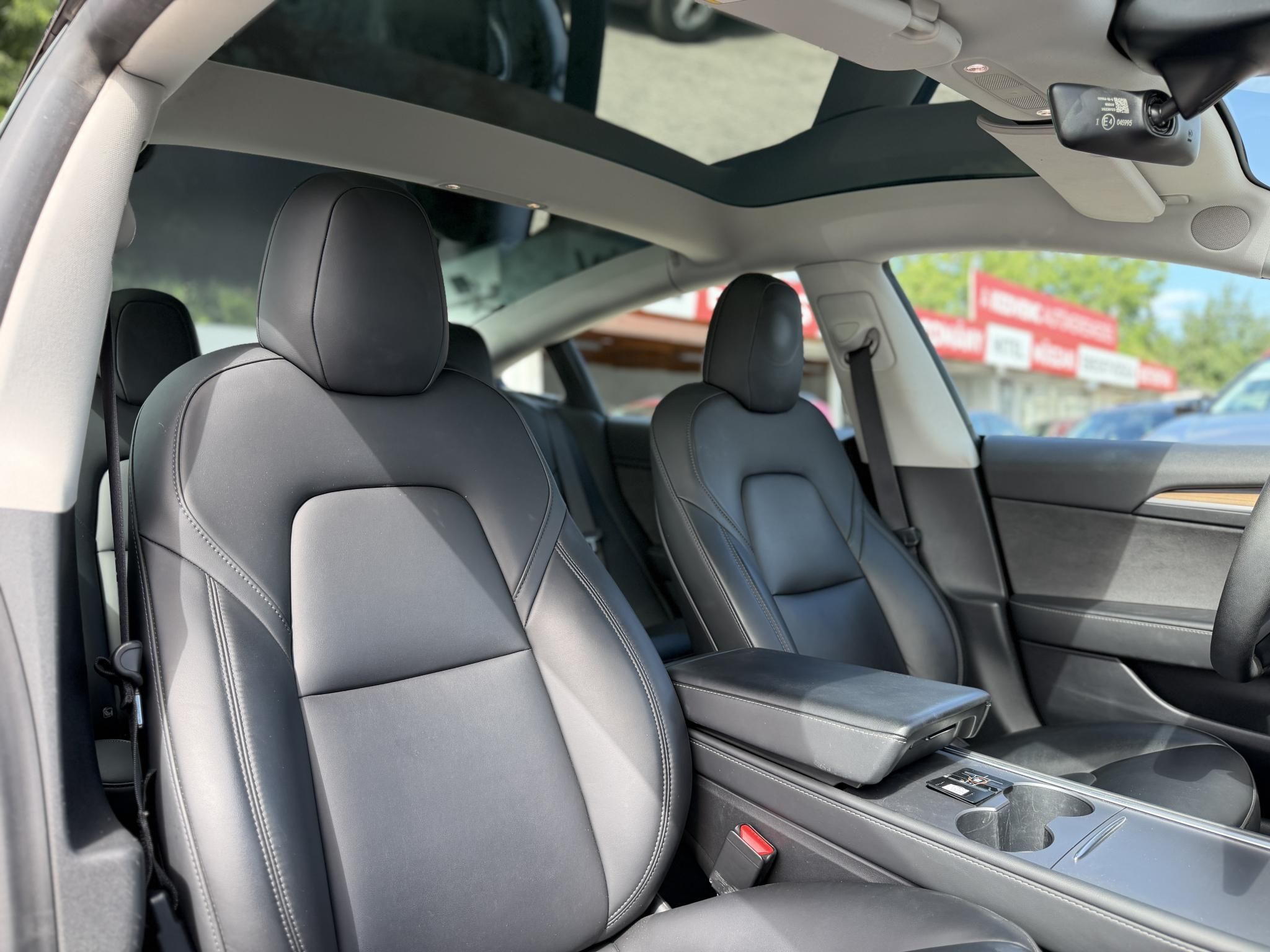 TESLA MODEL 3 Long Range AWD (Automata) 60e km. AMD Ryzen. mátrix LED. hőszivattyú. garanciális!