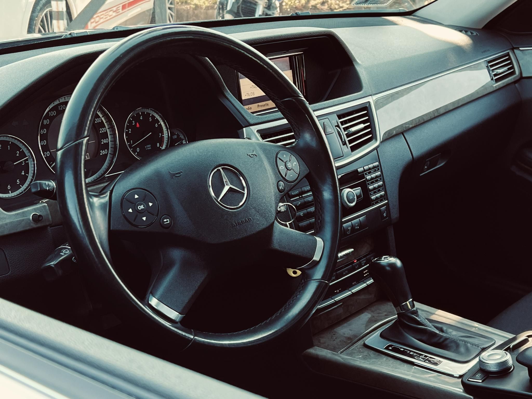 MERCEDES-BENZ E 200 CGI BlueEFFICIENCY Elegance (Automata) Gyári fényezés. Dokumentált előélet. Garantált 149e km!
