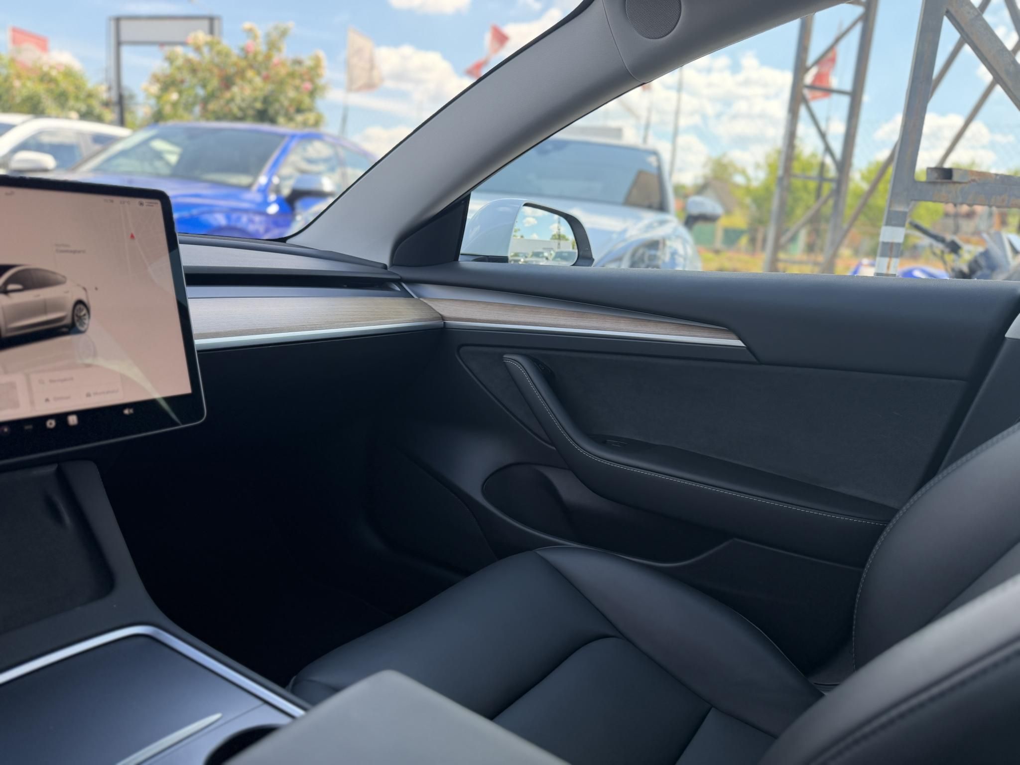 TESLA MODEL 3 Long Range AWD (Automata) 77e km. AMD Ryzen. mátrix LED. hőszivattyú. garanciális!