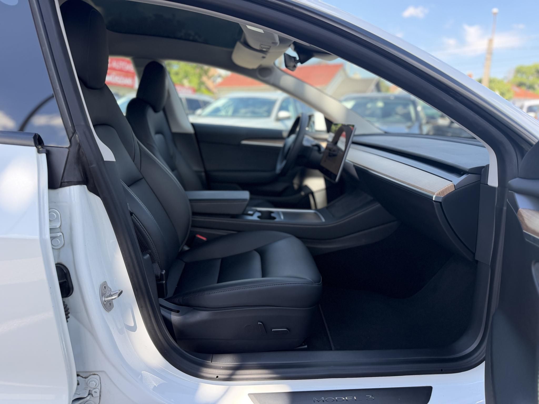 TESLA MODEL 3 Long Range AWD (Automata) 77e km. AMD Ryzen. mátrix LED. hőszivattyú. garanciális!