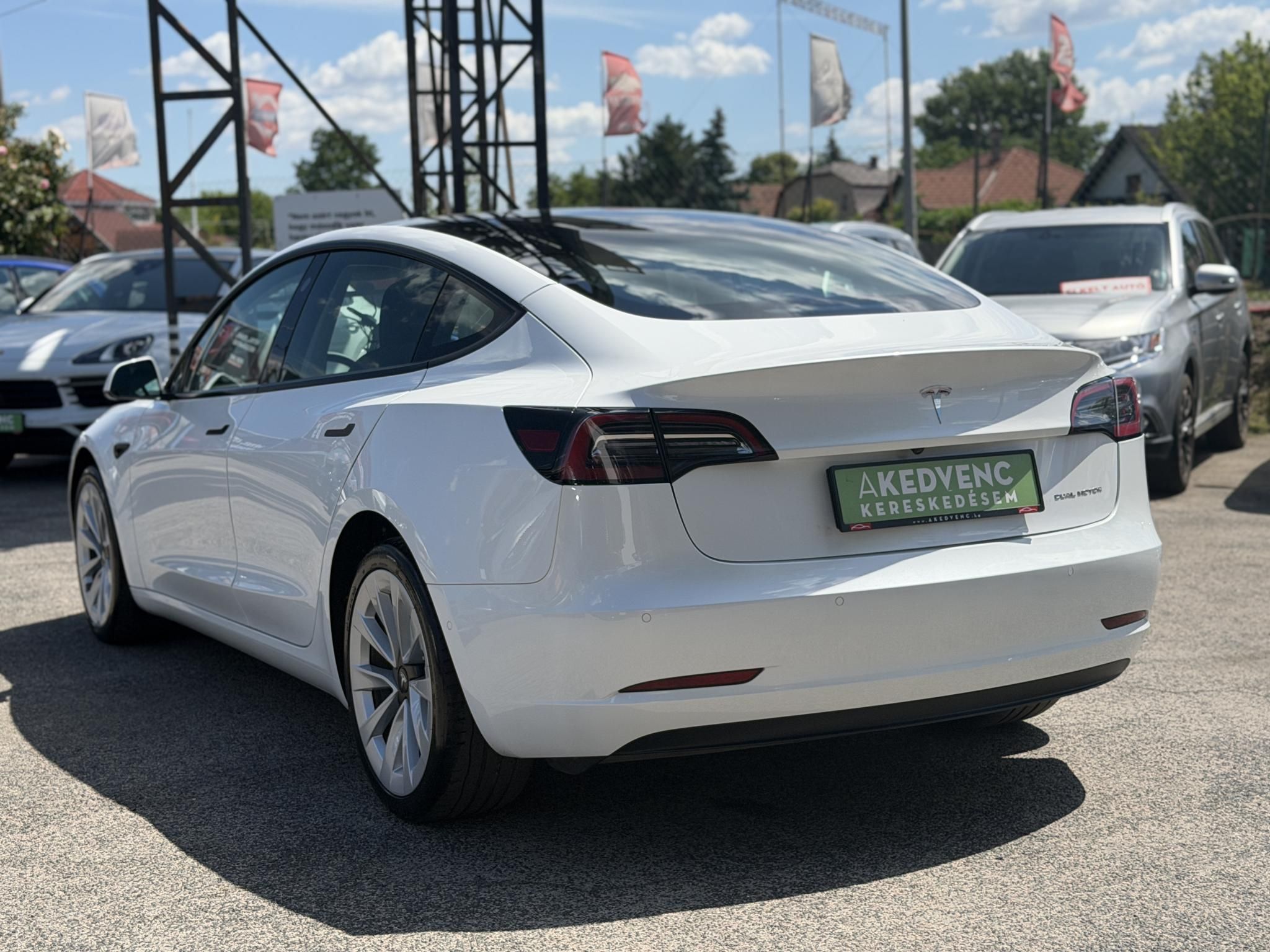 TESLA MODEL 3 Long Range AWD (Automata) 77e km. AMD Ryzen. mátrix LED. hőszivattyú. garanciális!