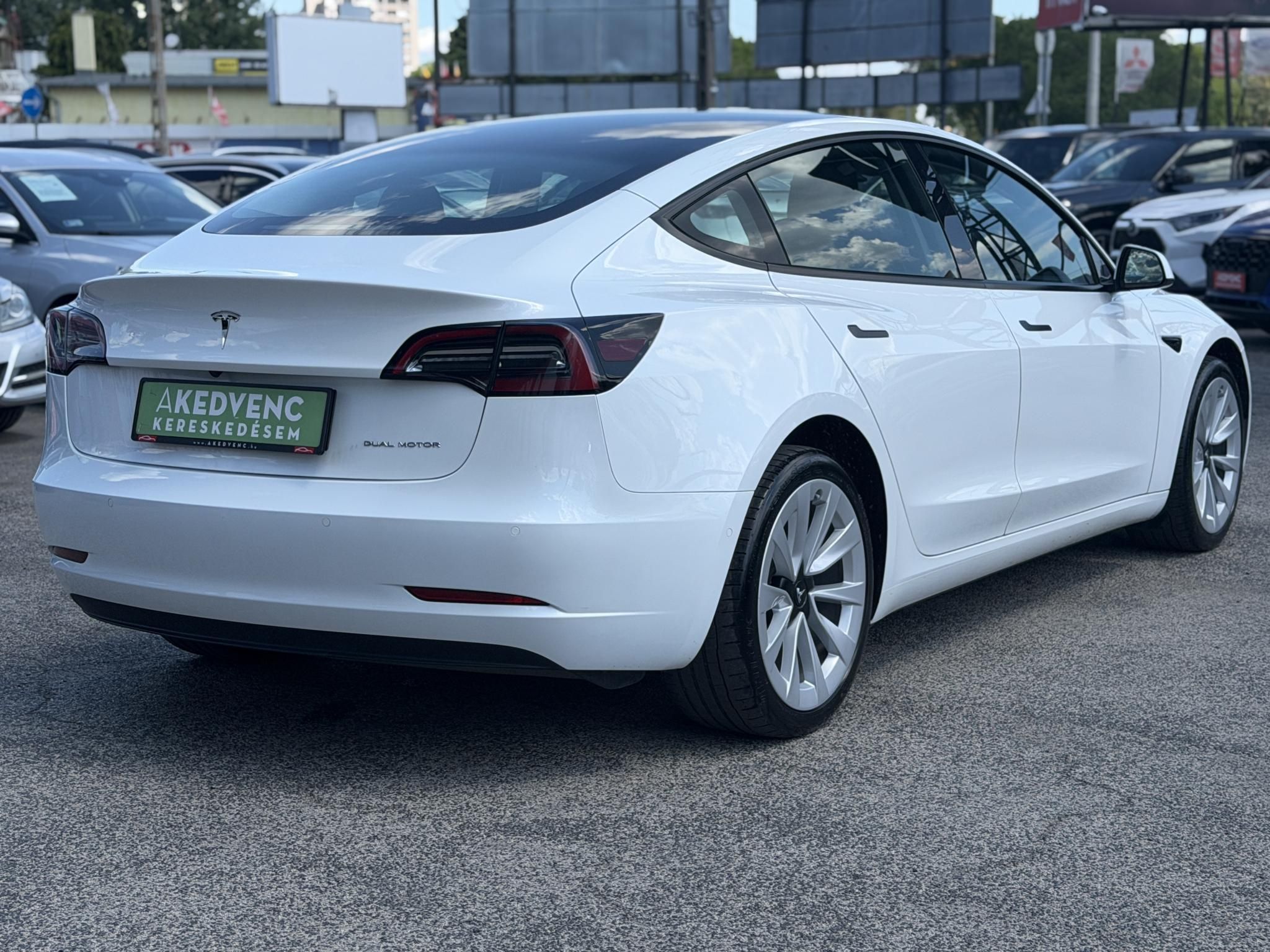 TESLA MODEL 3 Long Range AWD (Automata) 77e km. AMD Ryzen. mátrix LED. hőszivattyú. garanciális!