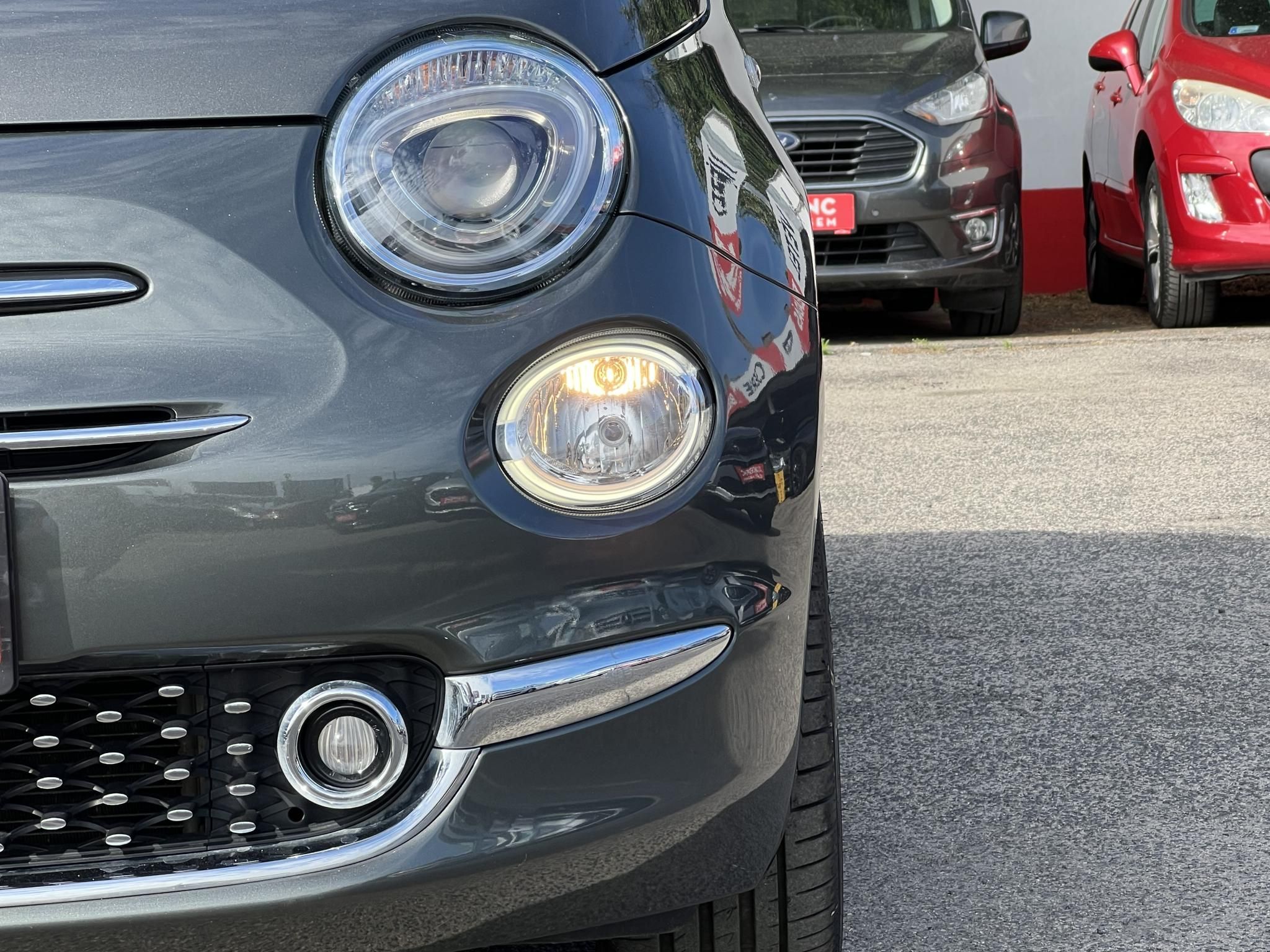 FIAT 500 500C 1.2 8V Lounge Dualogic 51e km. M.o.-i. Automata. Gyári fényezés. Végig vezetett szervizkönyv!