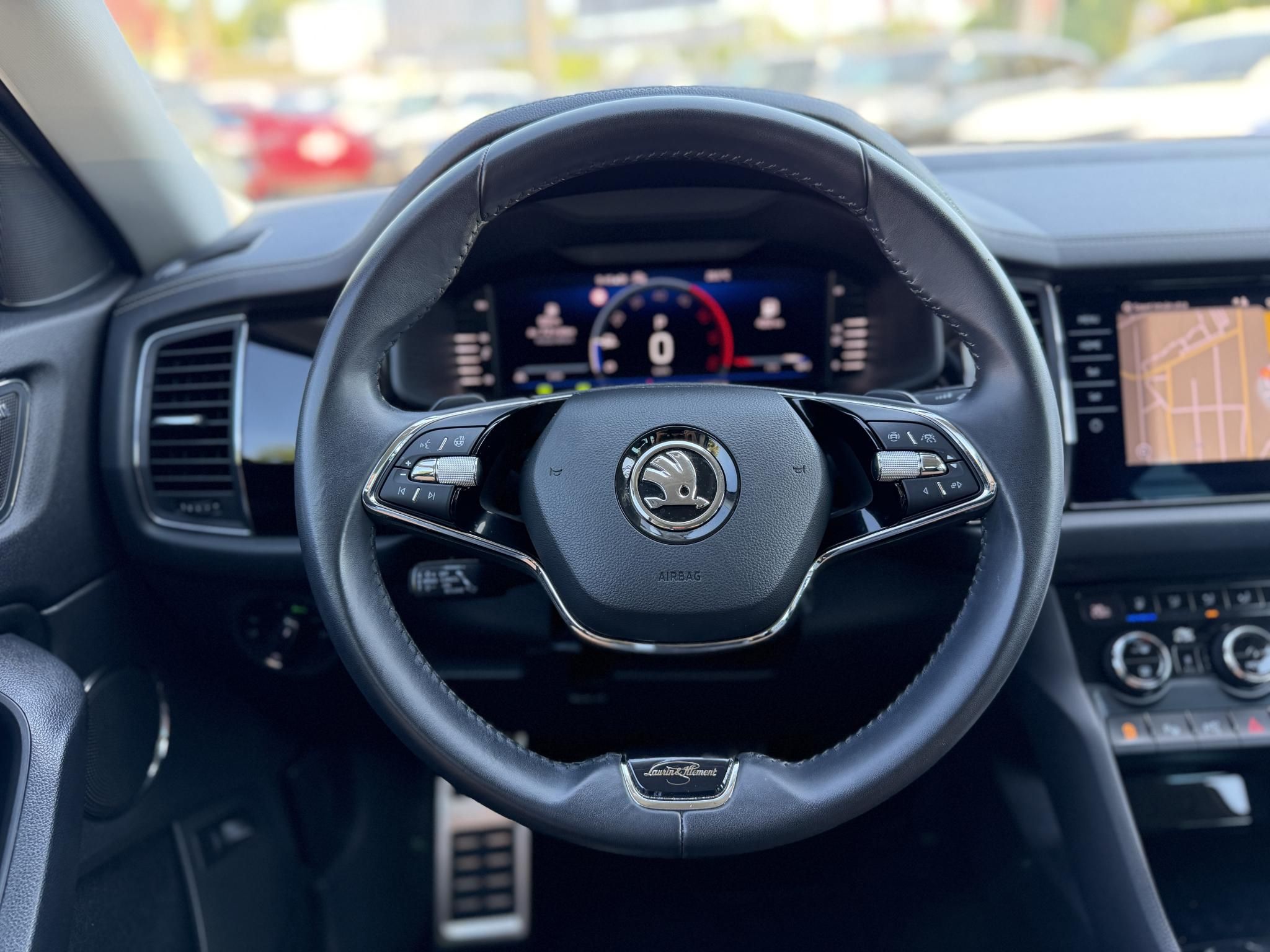 SKODA KODIAQ 2.0 TDI SCR L&K DSG [7 személy] 128e km. LED fényszórók. memória. vonóhorog. 360kamera. CANTON hifi!