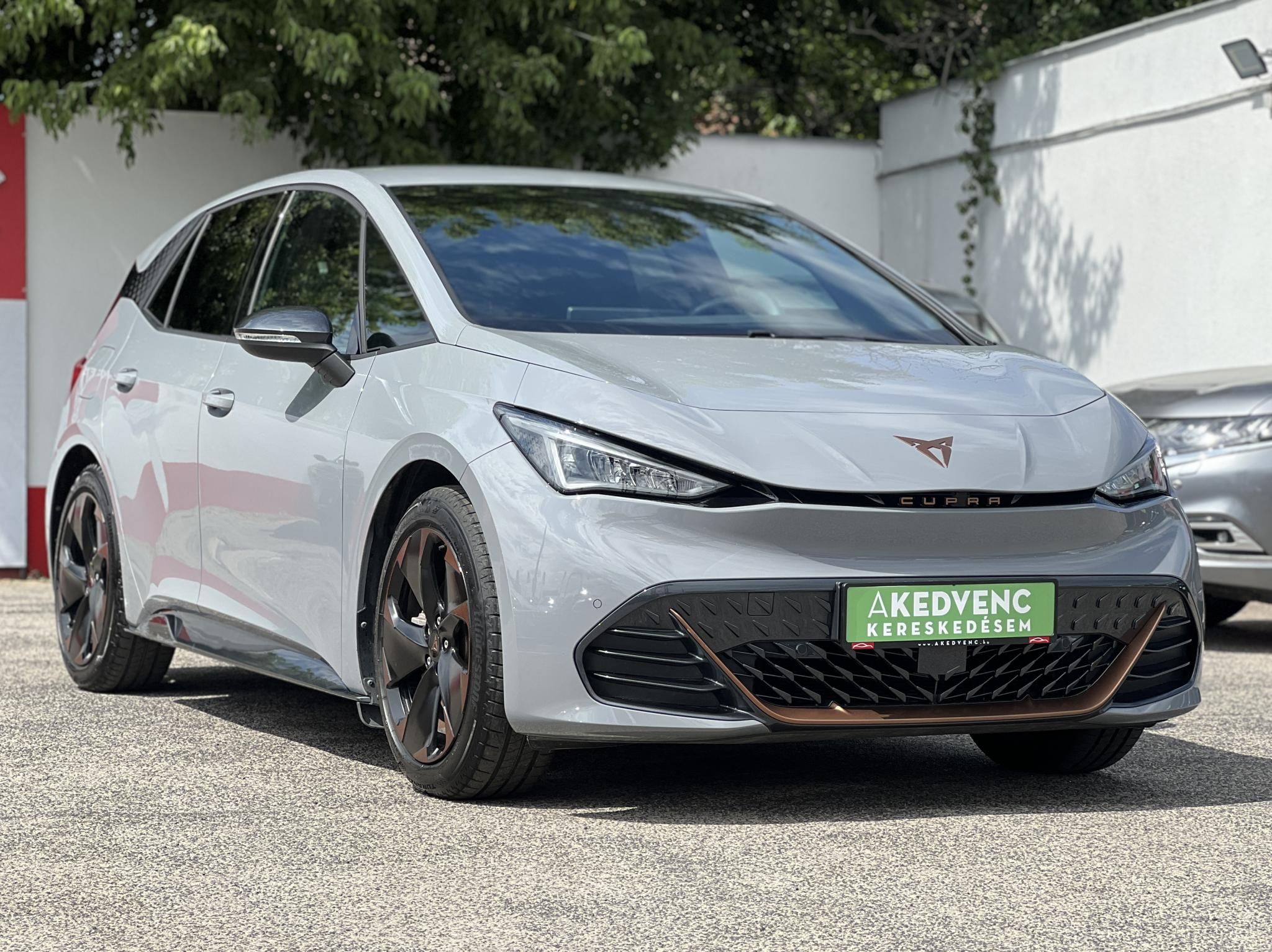 CUPRA BORN eBoost 77 kWh A legjobb konfig. 550km hatótáv. VAPOR GREY!