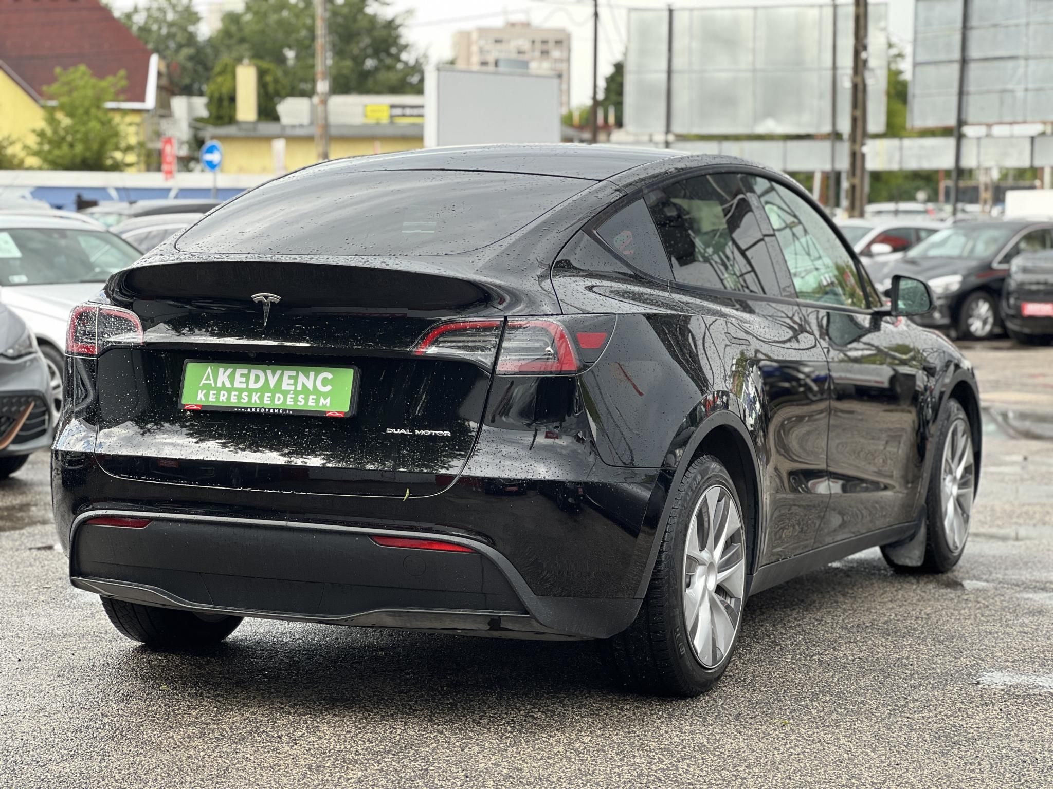 TESLA MODEL Y Long Range AWD (Automata) 510km hatótáv. RYZEN proci. 2031-ig garancia!