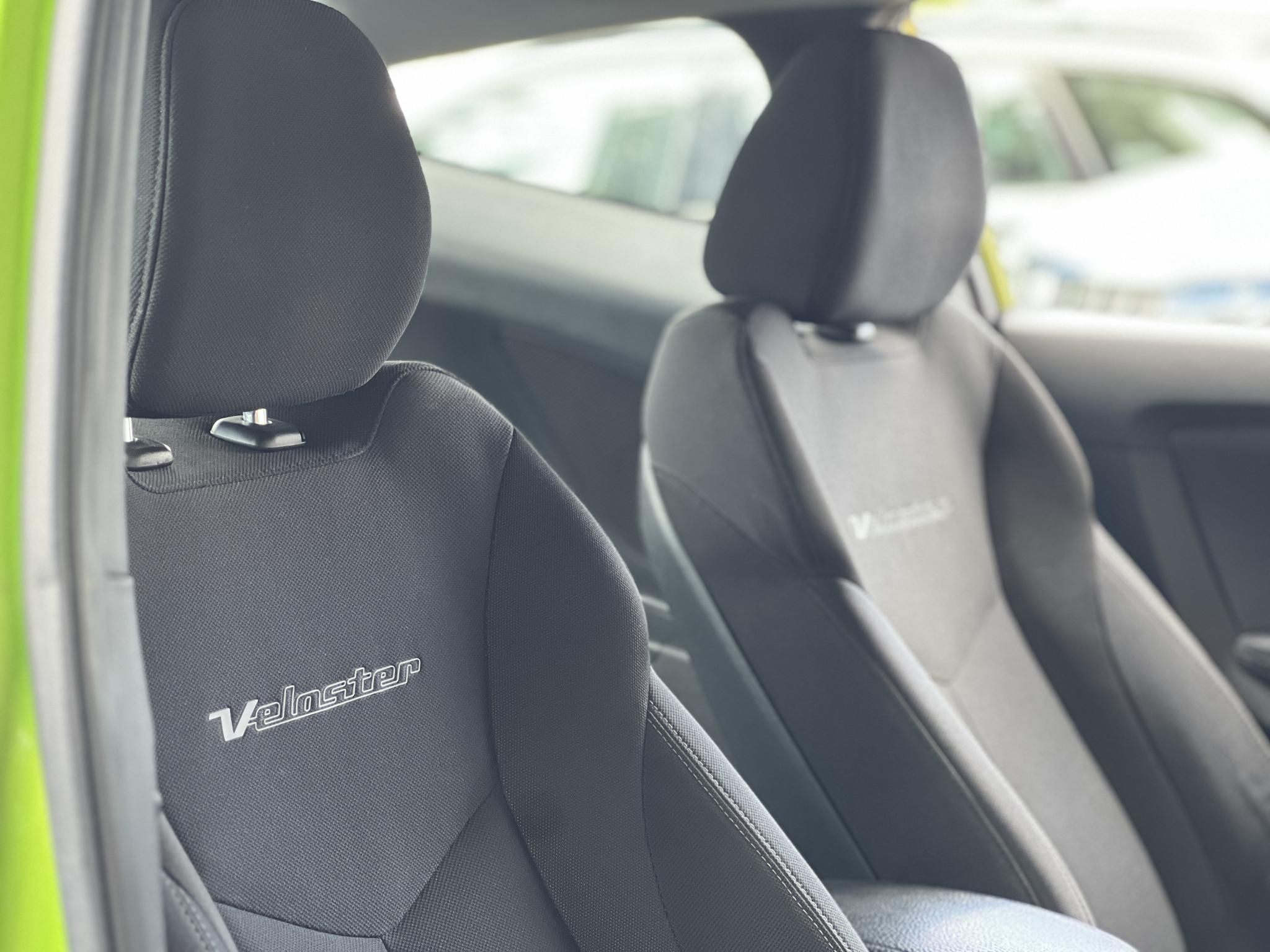 HYUNDAI VELOSTER 1.6 GDI Life klíma. tolatóradar. bluetooth. 2 gyári kulcs!