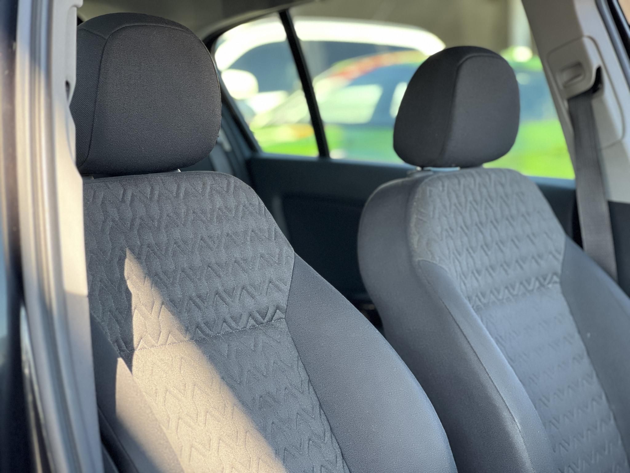 OPEL CORSA D 1.4 Selection Ülés- és Kormányfűtés. klíma