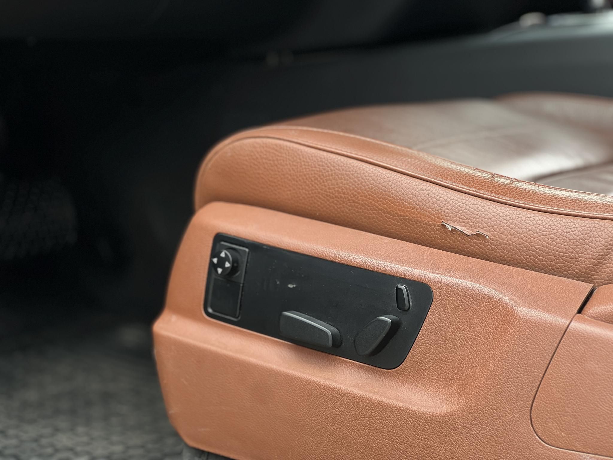 VOLKSWAGEN TOUAREG 3.0 V6 TDI Tiptronic ic Exkluzív bőrbelső Nem légrugós Gyári 3.5T horog Friss vizsga!