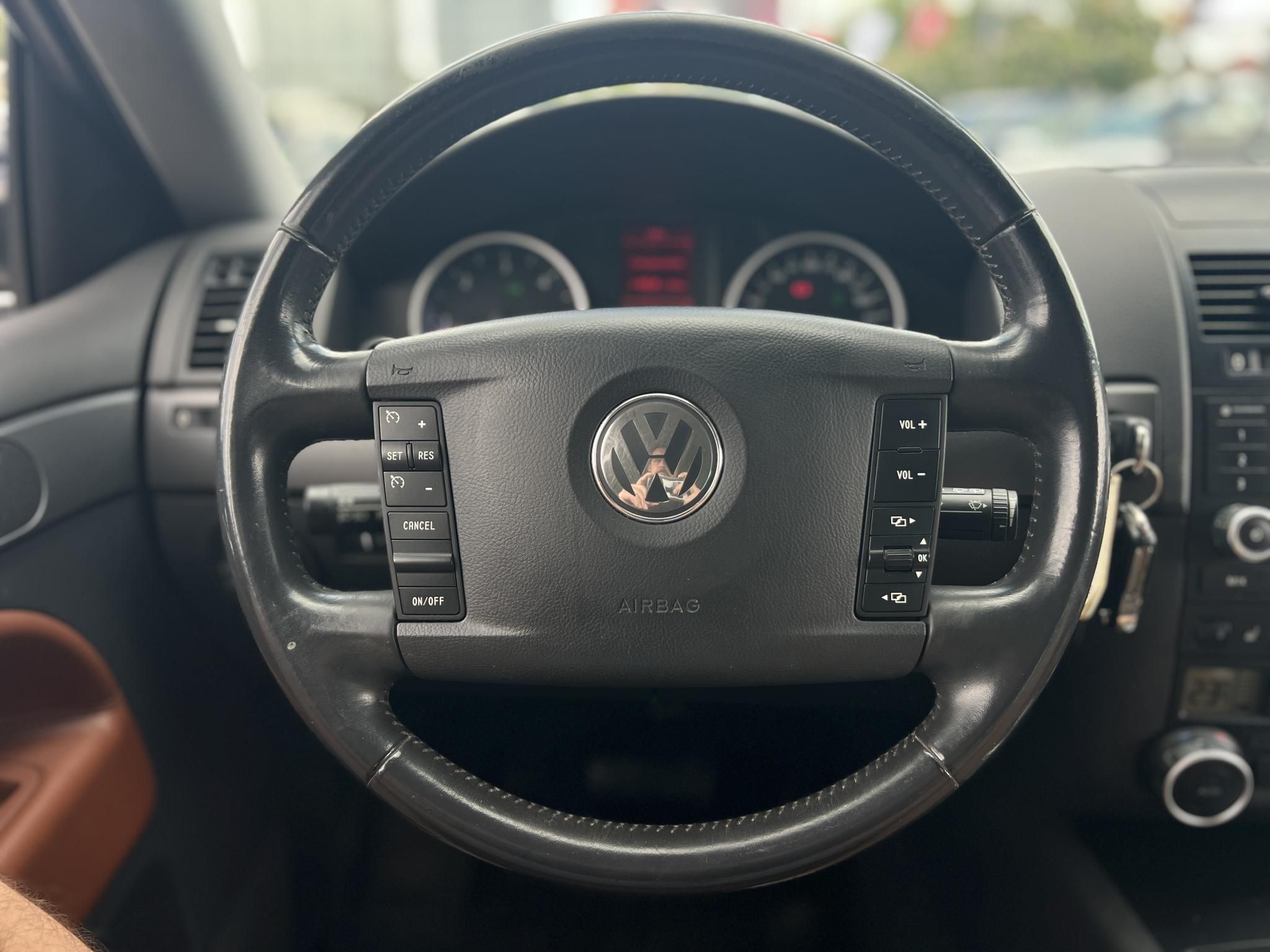 VOLKSWAGEN TOUAREG 3.0 V6 TDI Tiptronic ic Exkluzív bőrbelső Nem légrugós Gyári 3.5T horog Friss vizsga!