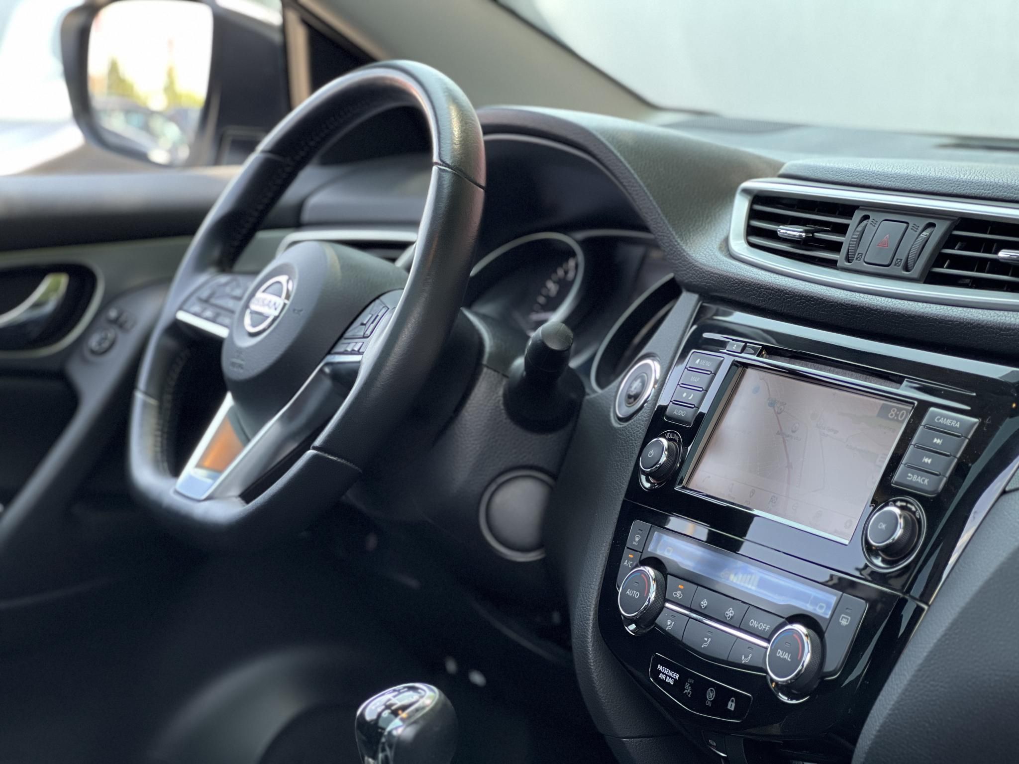 NISSAN QASHQAI 1.3 DIG-T N-Connecta 63e km. Magyarországi. rendszeresen szervizelt!