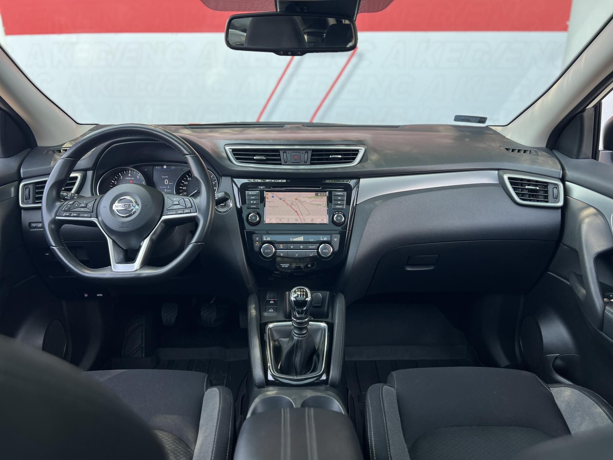 NISSAN QASHQAI 1.3 DIG-T N-Connecta 63e km. Magyarországi. rendszeresen szervizelt!