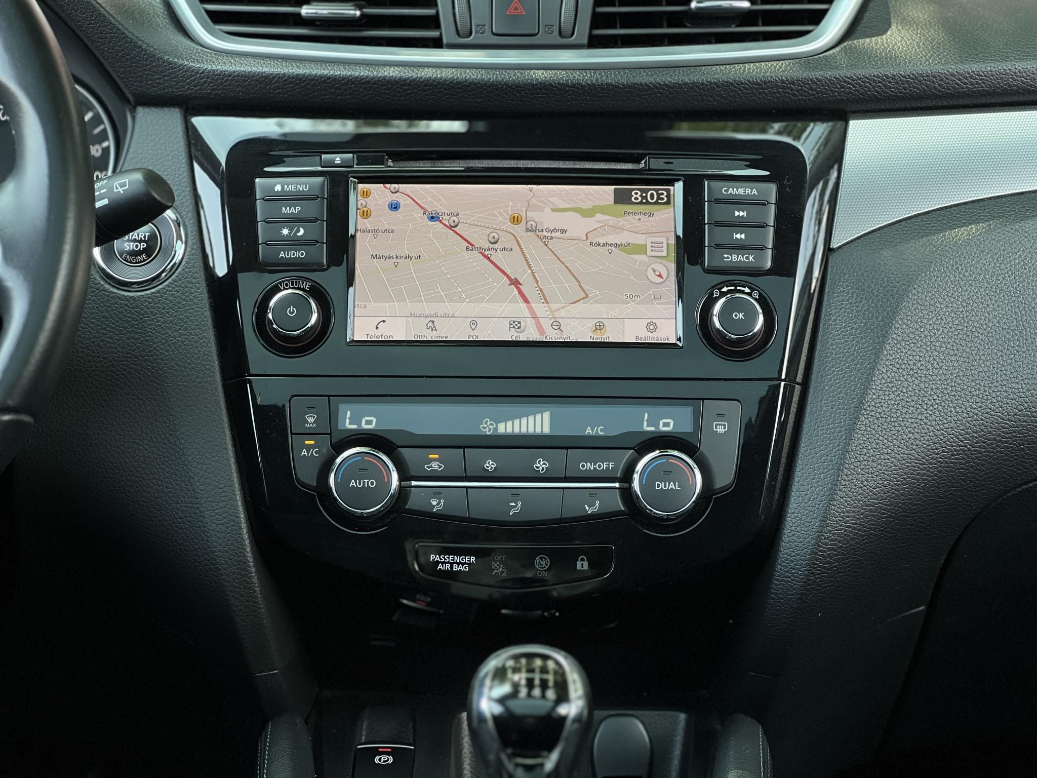 NISSAN QASHQAI 1.3 DIG-T N-Connecta 63e km. Magyarországi. rendszeresen szervizelt!