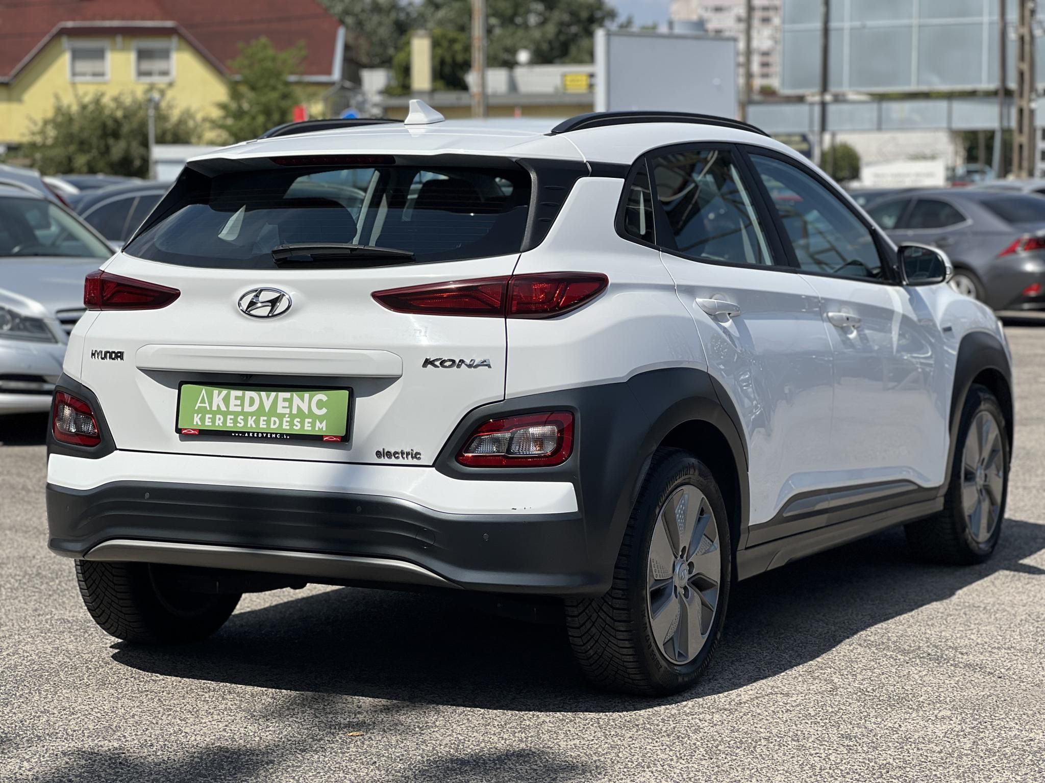 HYUNDAI KONA EV 64kWh Comfort 400+km hatótáv
