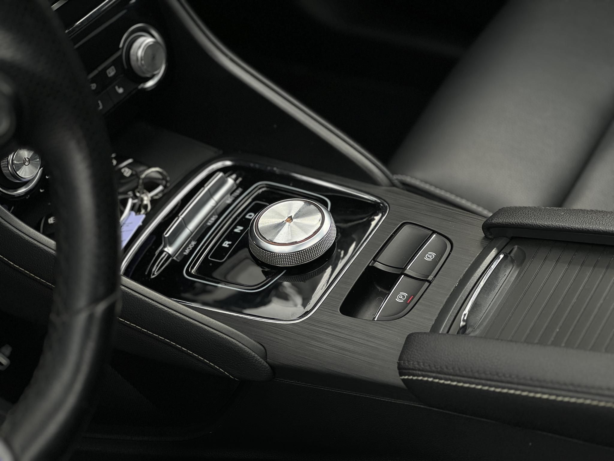 MG ZS EV Luxury. 68e km. végig vezetett márkaszerviz. Carplay. panorámatető