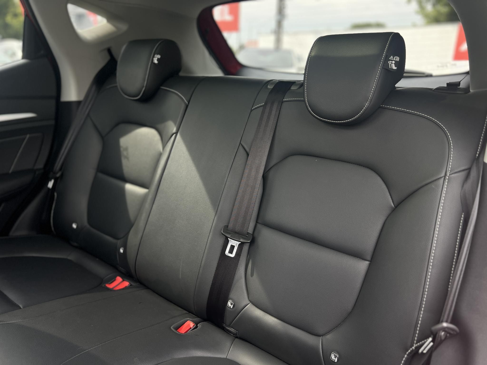 MG ZS EV Luxury. 68e km. végig vezetett márkaszerviz. Carplay. panorámatető