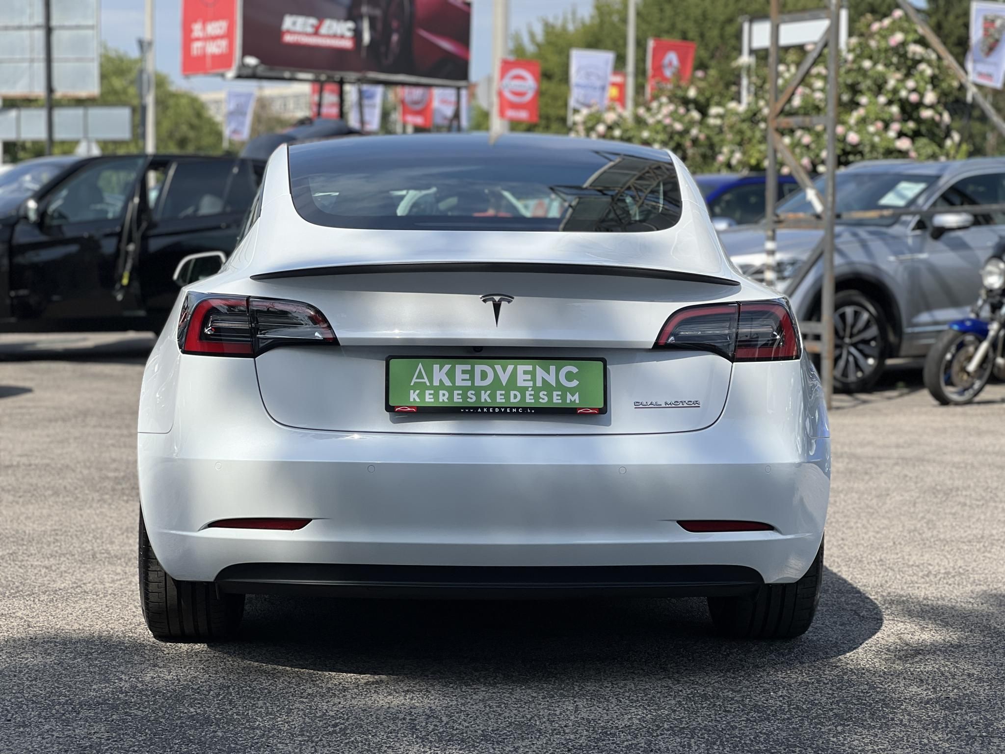 TESLA MODEL 3 Performance AWD (Automata) 76e km. AMD Ryzen. mátrix LED. hőszivattyú. garanciális. megkímélt állapot!