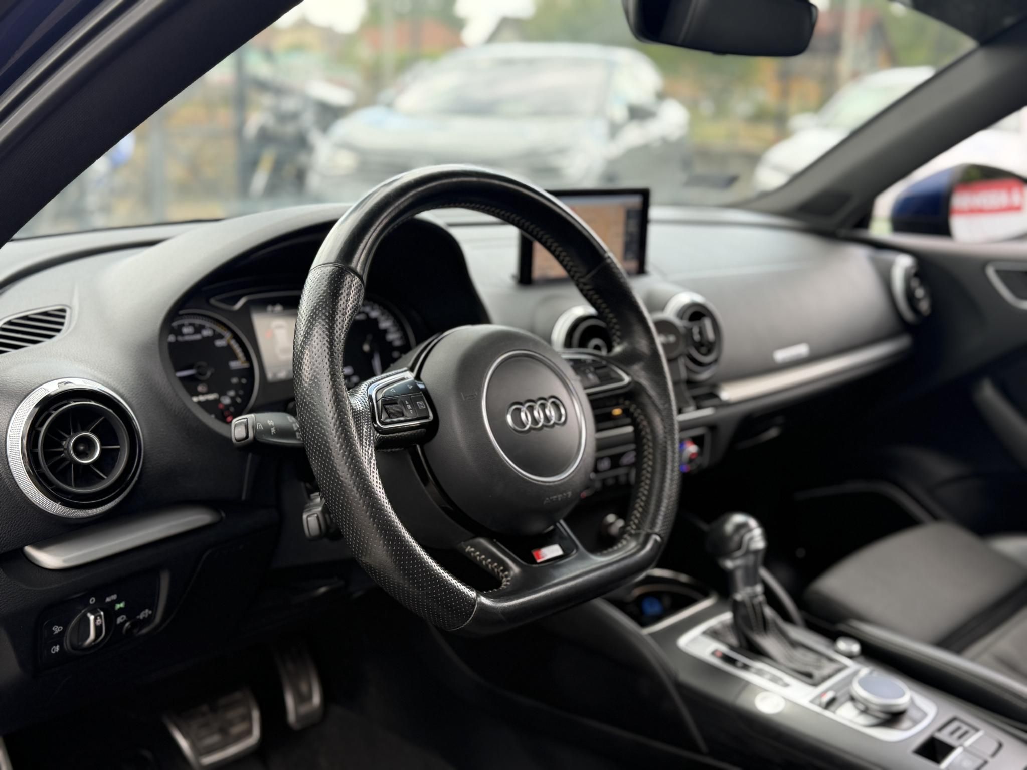 AUDI A3 Sportback 1.4 TFSI Ambiente S-tronic e-tron bang and olufsen. panoráma tető. 30km elektromos hatótáv. vezérlés cserélve!