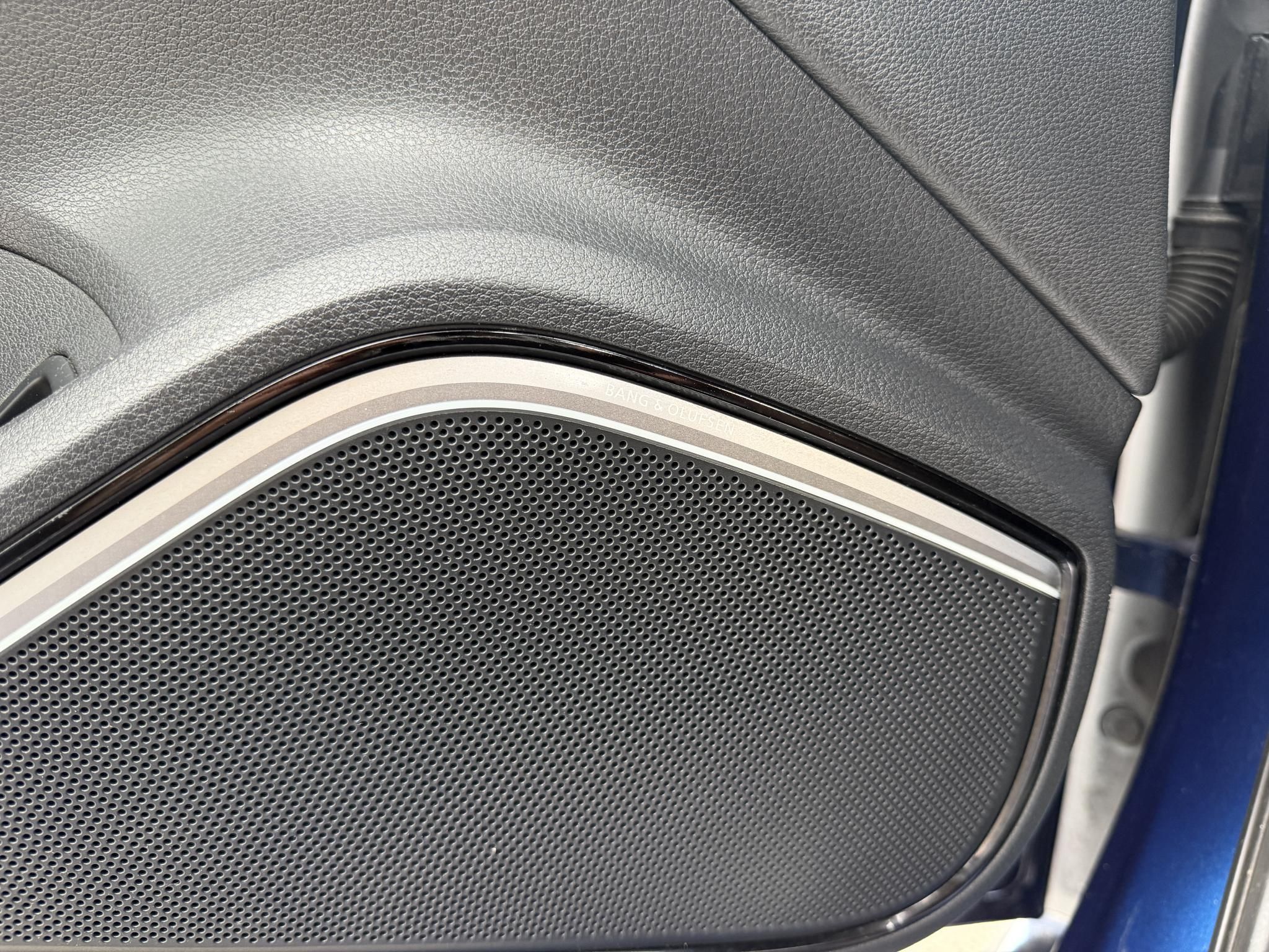 AUDI A3 Sportback 1.4 TFSI Ambiente S-tronic e-tron bang and olufsen. panoráma tető. 30km elektromos hatótáv. vezérlés cserélve!