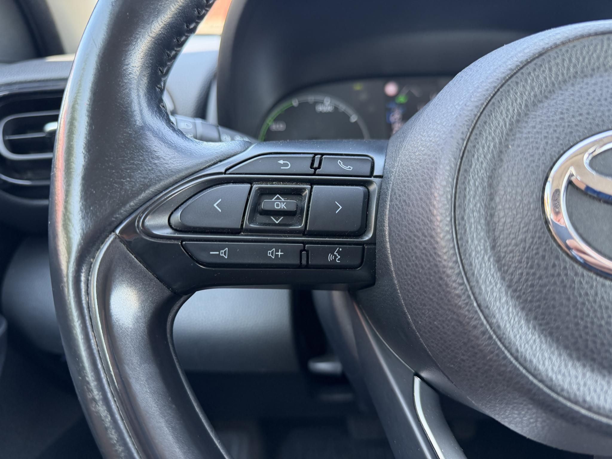 TOYOTA YARIS 1.5 Hybrid Comfort Tech e-CVT 103e km. ülésfűtés. kormányfűtés. kamera. sávtartó. digitklíma
