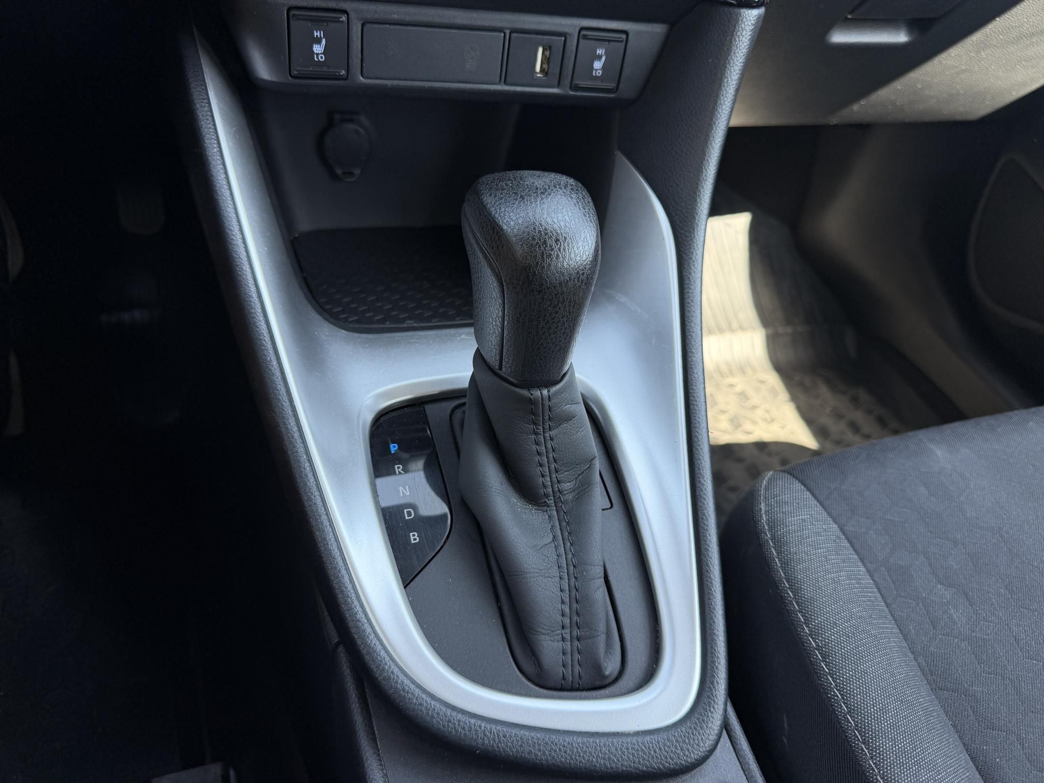 TOYOTA YARIS 1.5 Hybrid Comfort Tech e-CVT 103e km. ülésfűtés. kormányfűtés. kamera. sávtartó. digitklíma